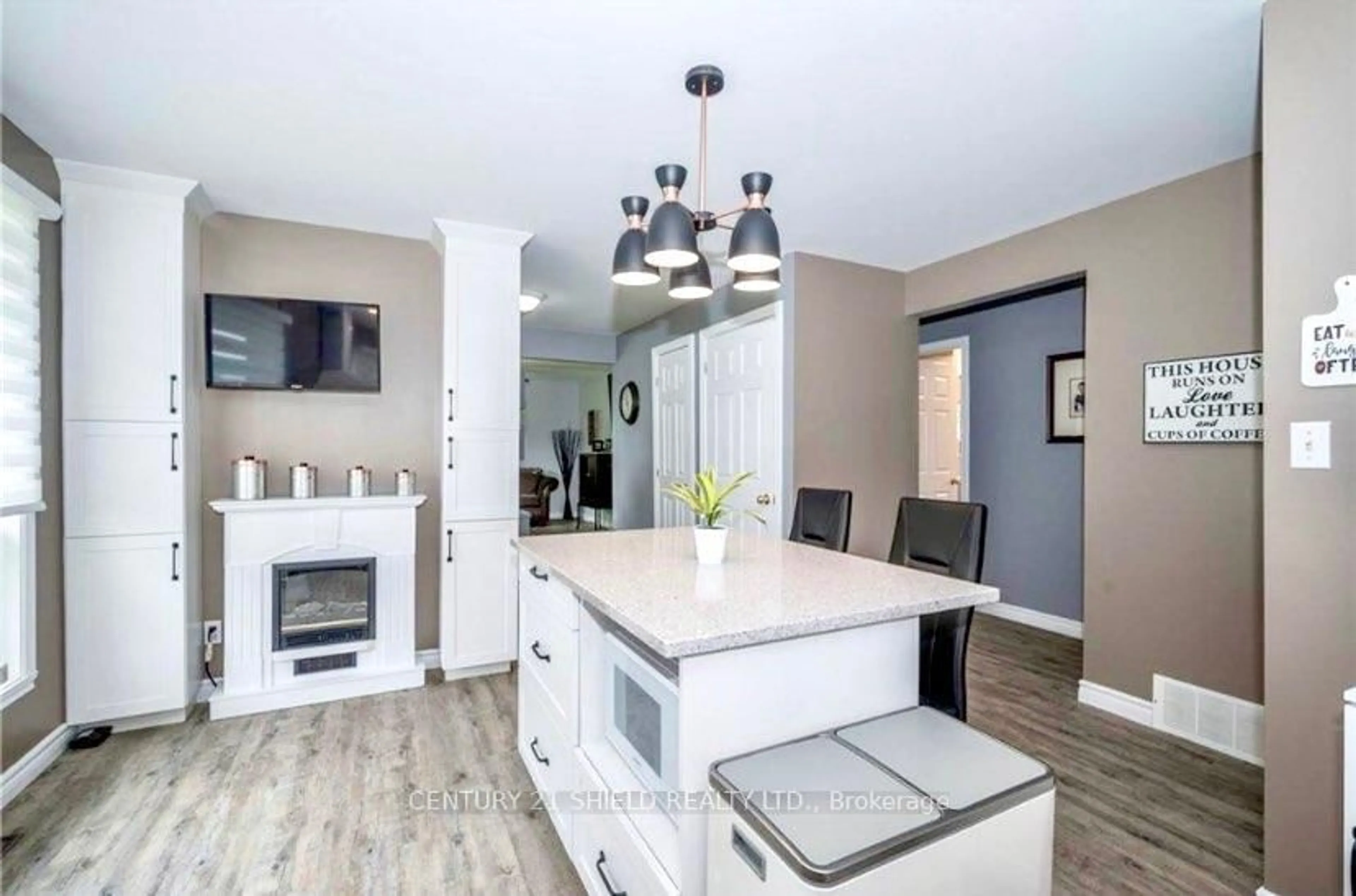 Contemporary kitchen, unknown for 1336 Alfred St, Cornwall Ontario K6J 4Z8