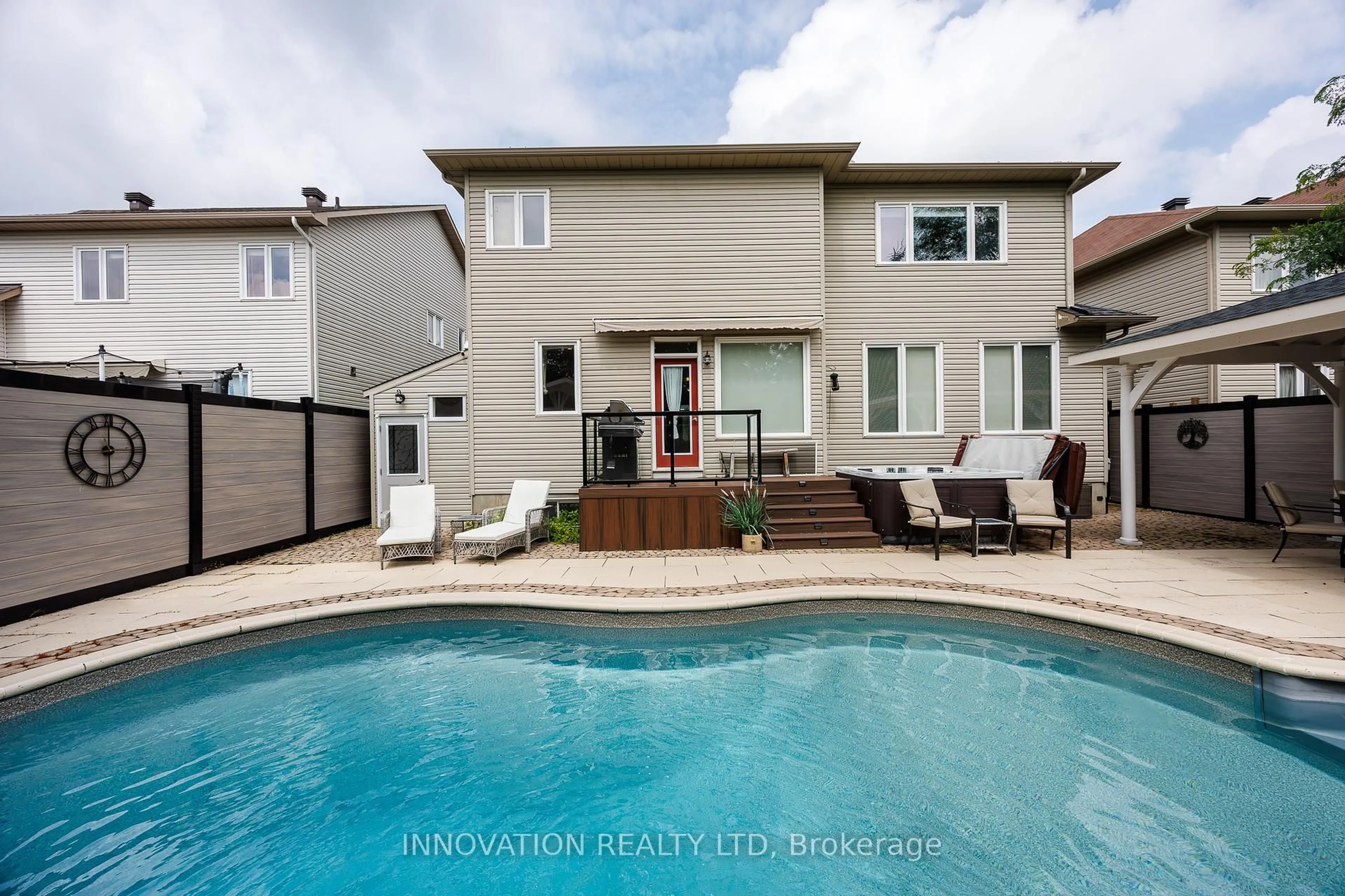 Pool for 534 Landswood Way, Stittsville Ontario K2S 0A6