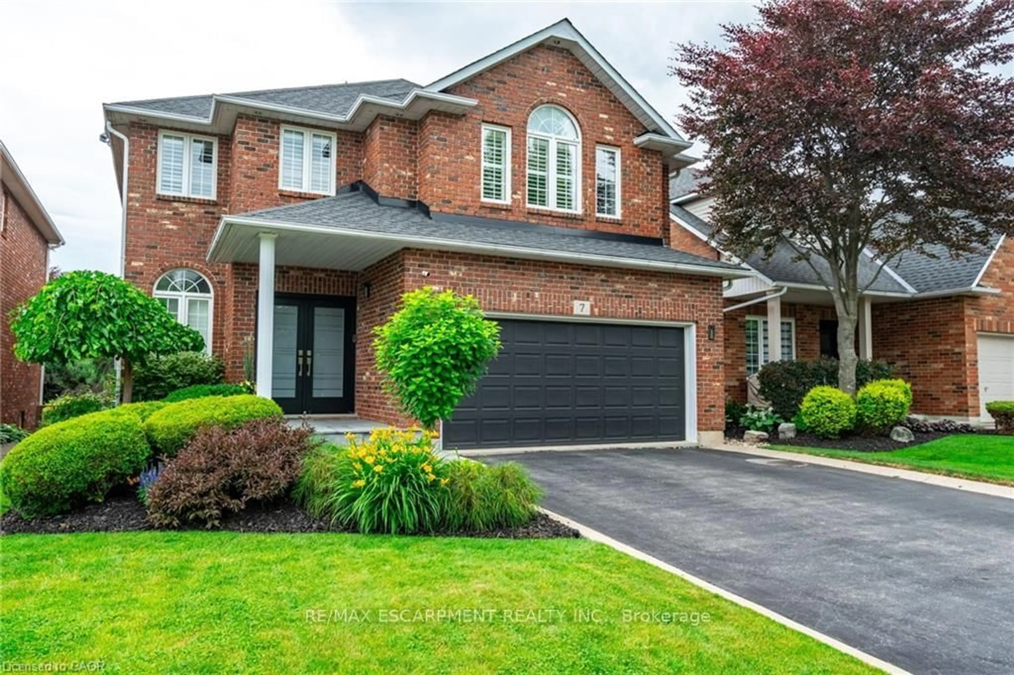 Home with brick exterior material, street for 7 VOLTERRA Crt, Hamilton Ontario L8B 0K7