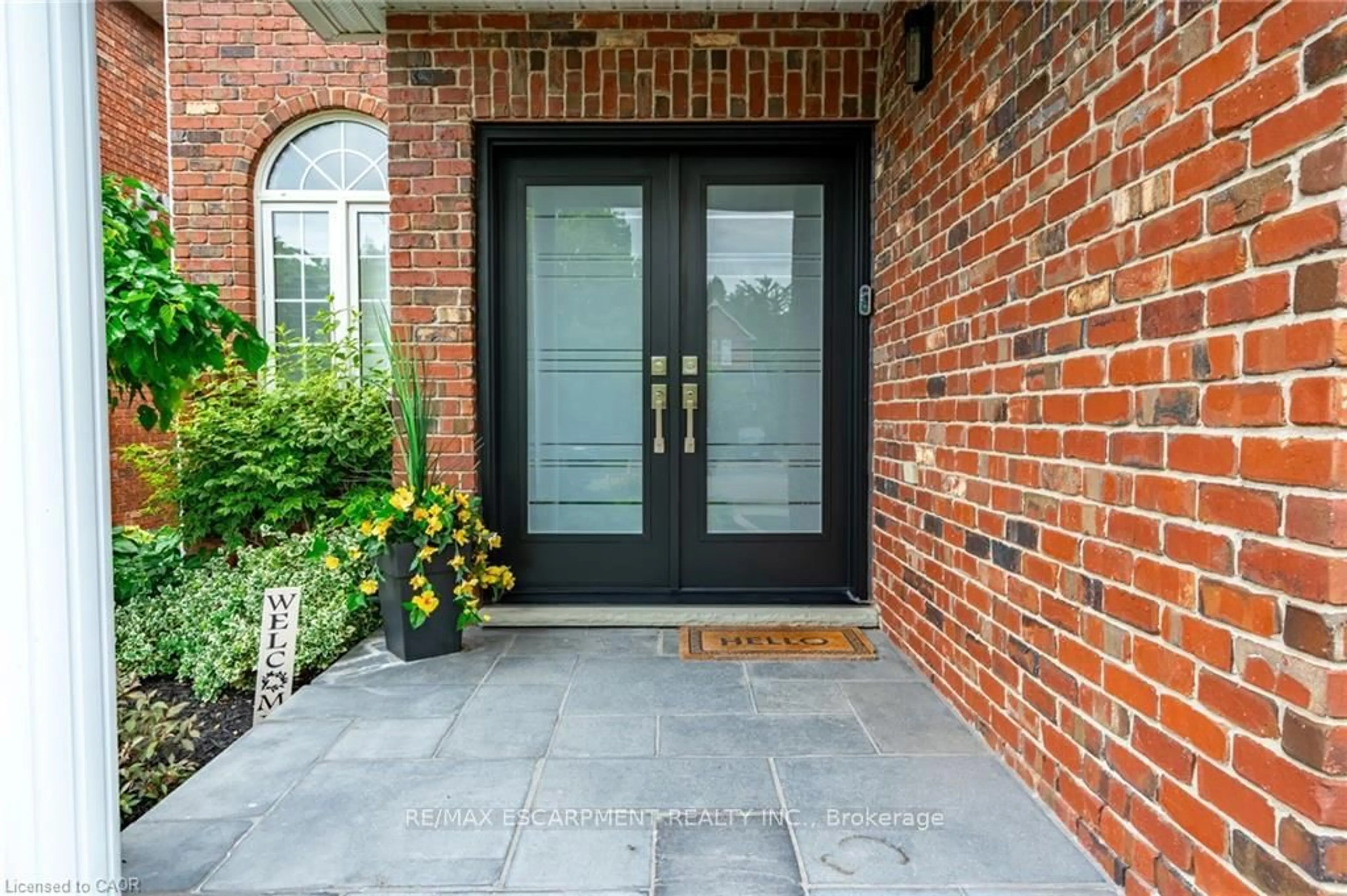 Home with brick exterior material, street for 7 VOLTERRA Crt, Hamilton Ontario L8B 0K7