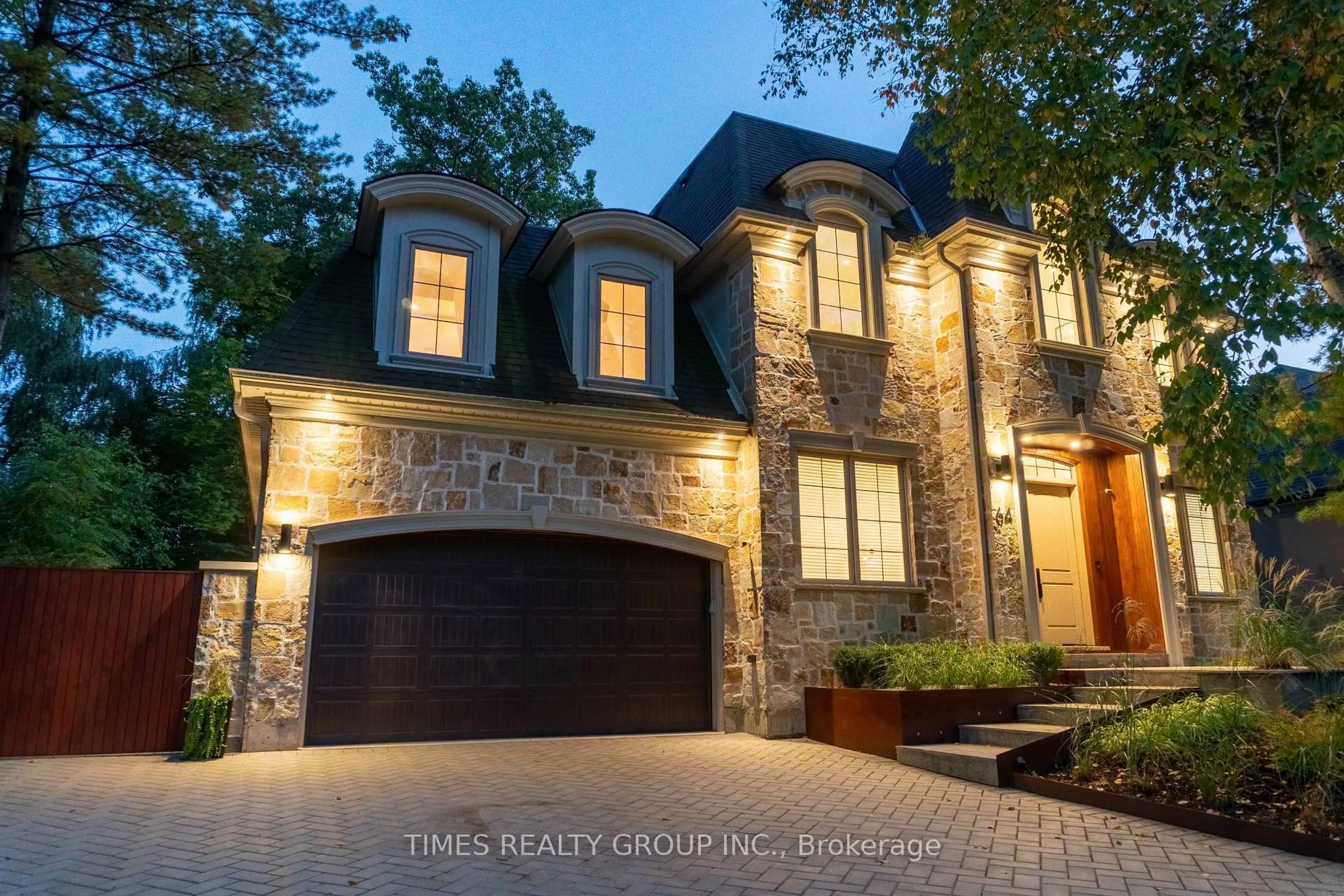Home with brick exterior material, street for 64 Ravina Cres, Hamilton Ontario L9G 2E7