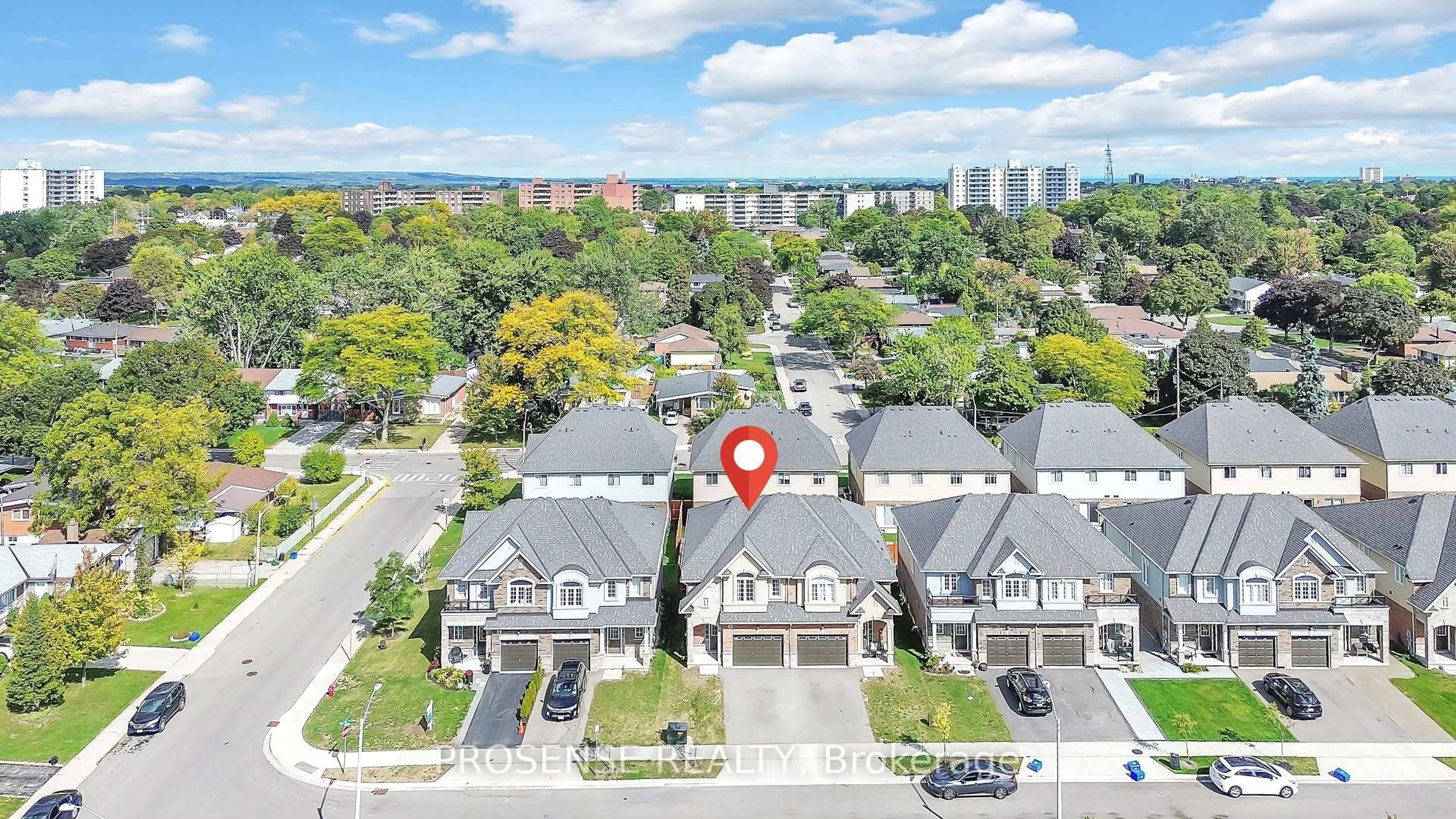 A pic from outside/outdoor area/front of a property/back of a property/a pic from drone, city buildings view from balcony for 9 Starling Dr, Hamilton Ontario L9A 2P5