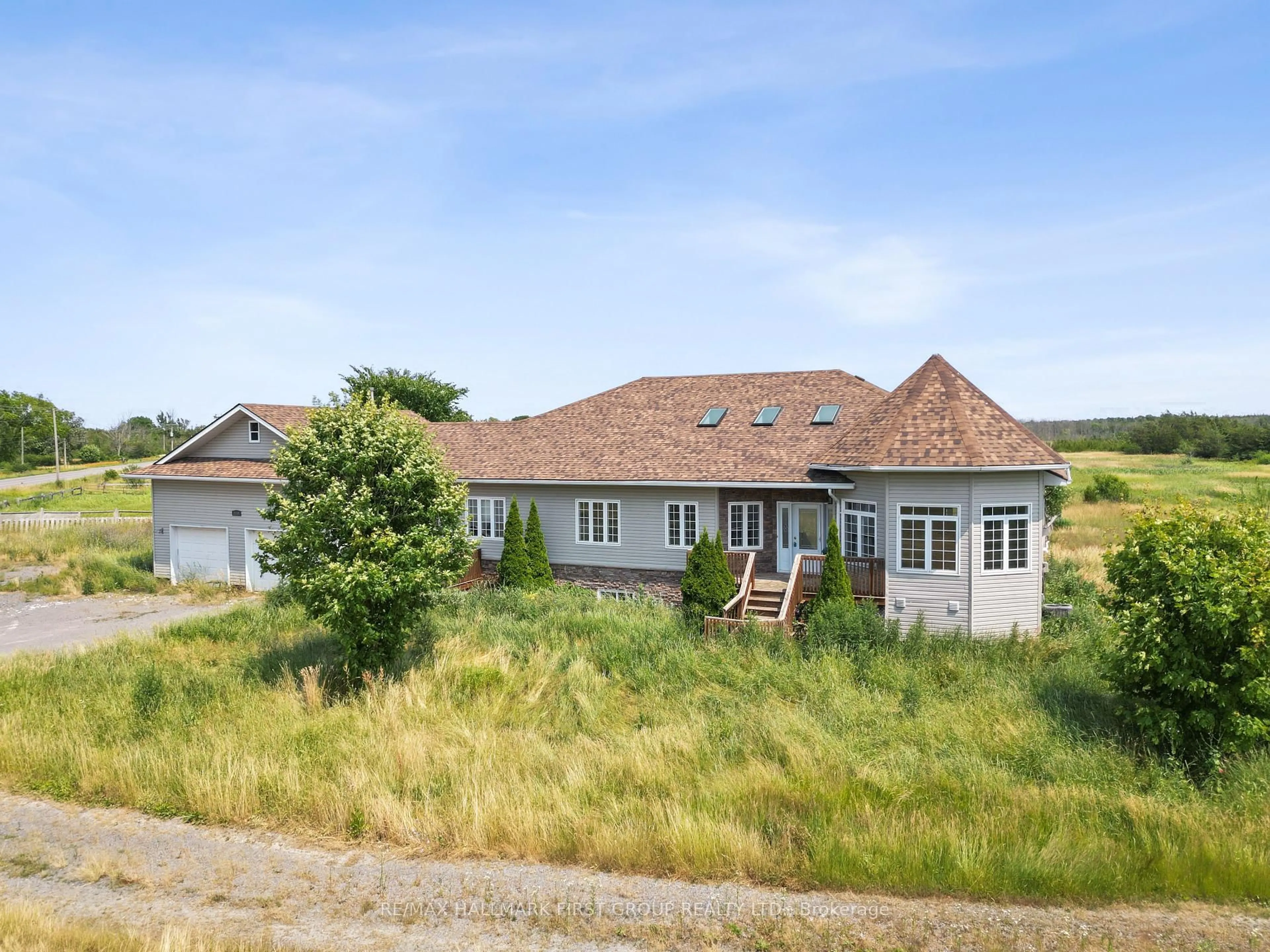 A pic from outside/outdoor area/front of a property/back of a property/a pic from drone, building for 2898 County 2 Rd, Prince Edward County Ontario K0K 1A0