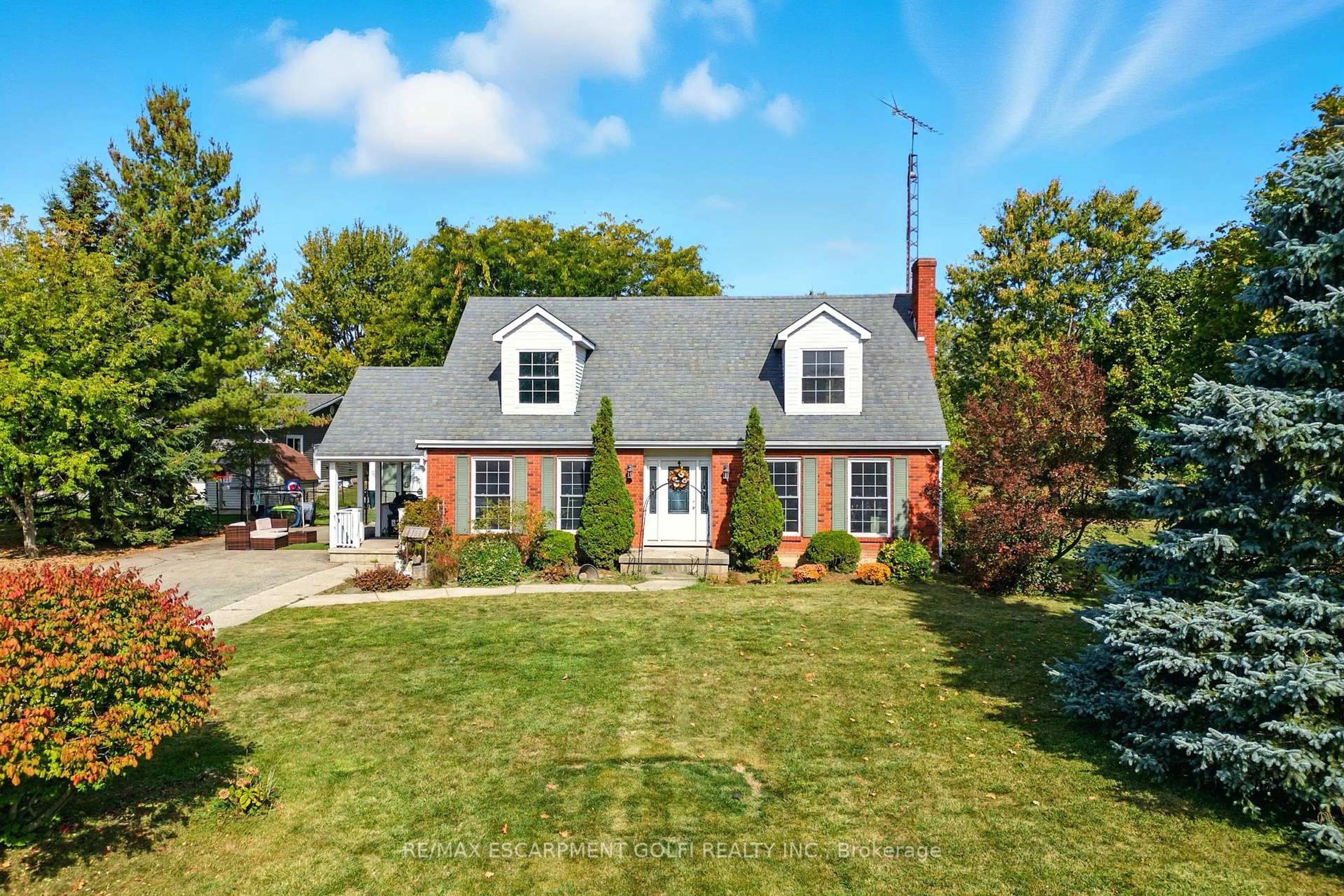 Home with brick exterior material, street for 31 Peel St, Haldimand Ontario N0A 1J0