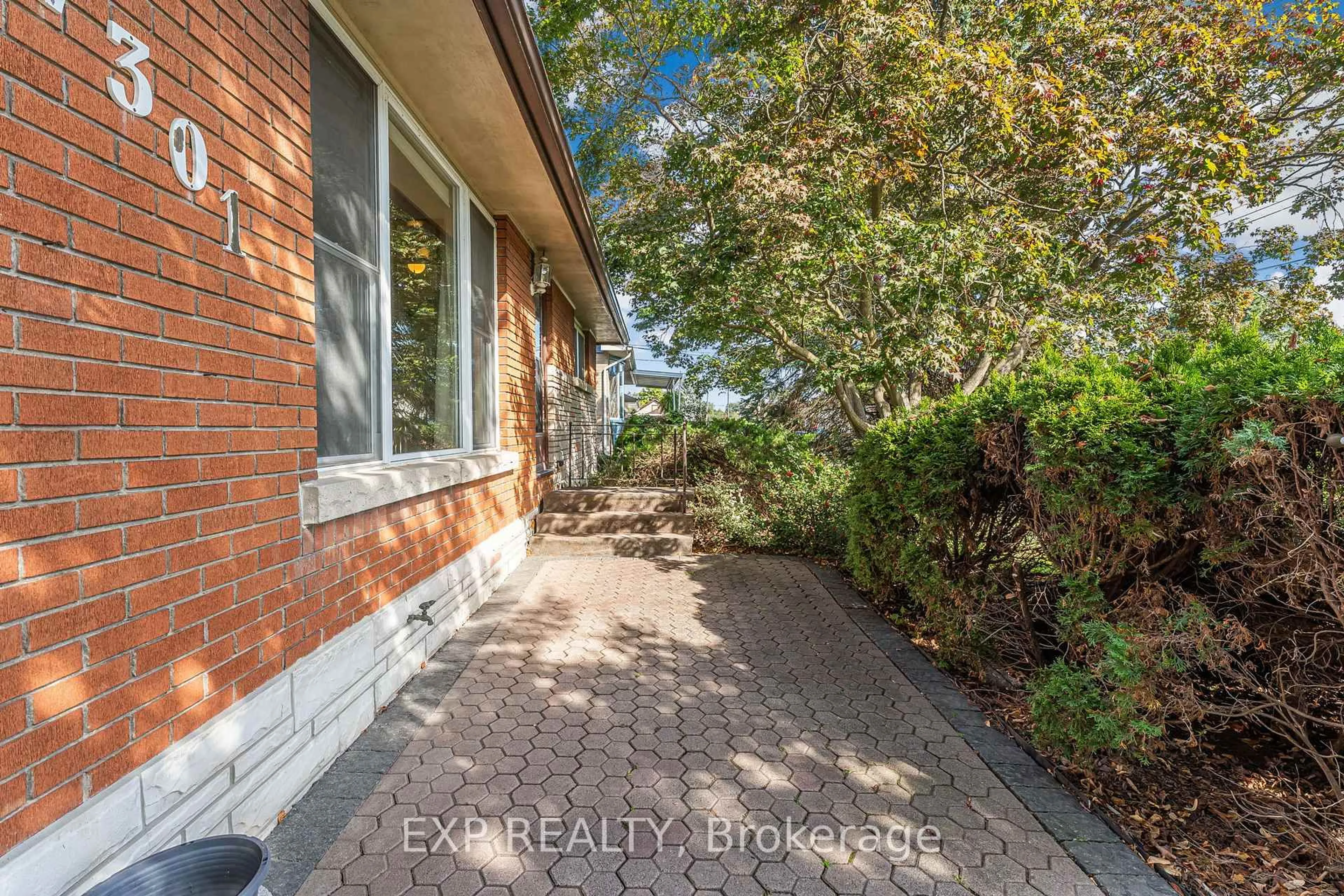 Unknown for 7301 Heximer Ave, Niagara Falls Ontario L2G 4T5