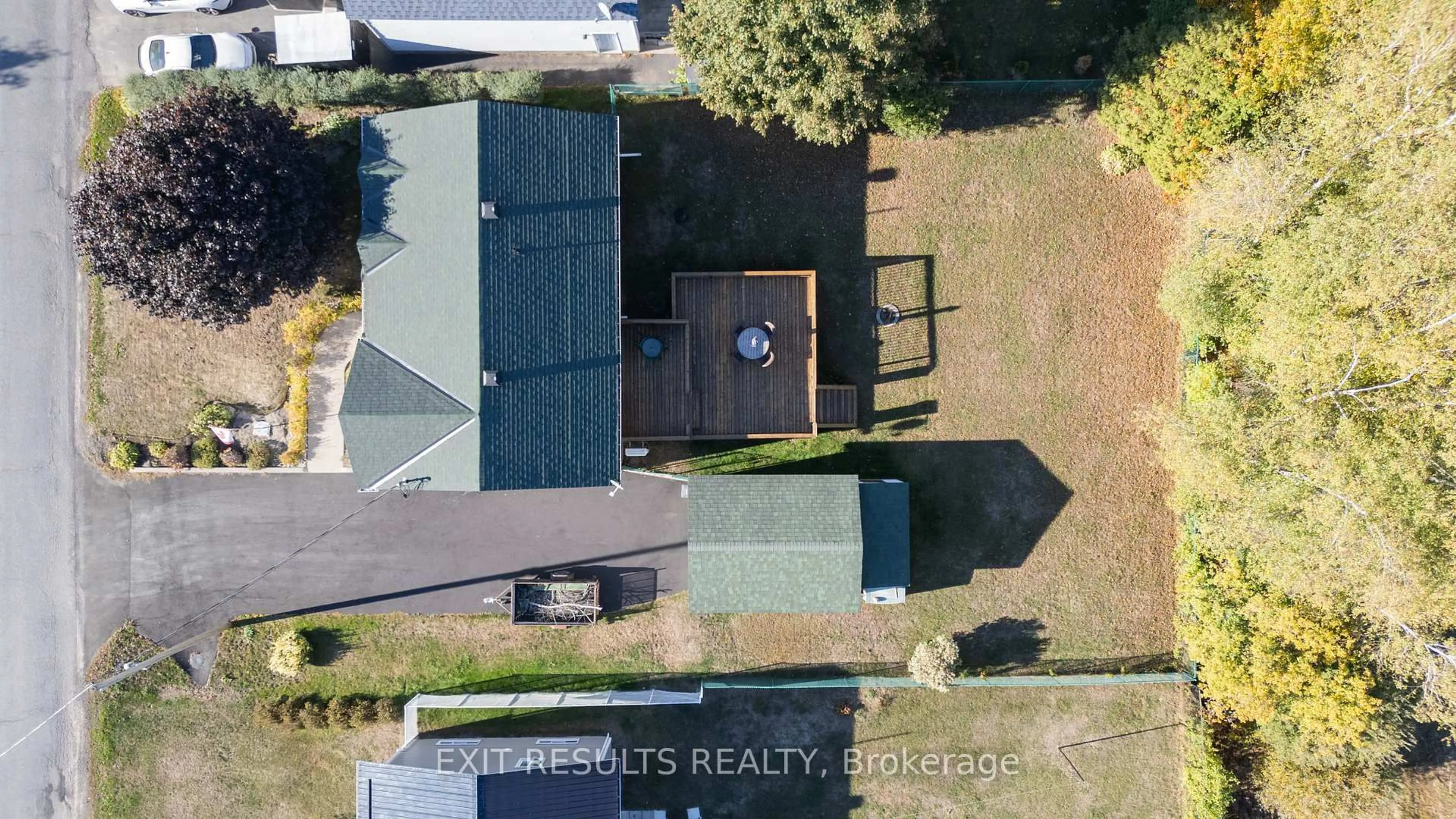 A pic from outside/outdoor area/front of a property/back of a property/a pic from drone, street for 565 Bolt Rd, Alfred and Plantagenet Ontario K0B 1A0