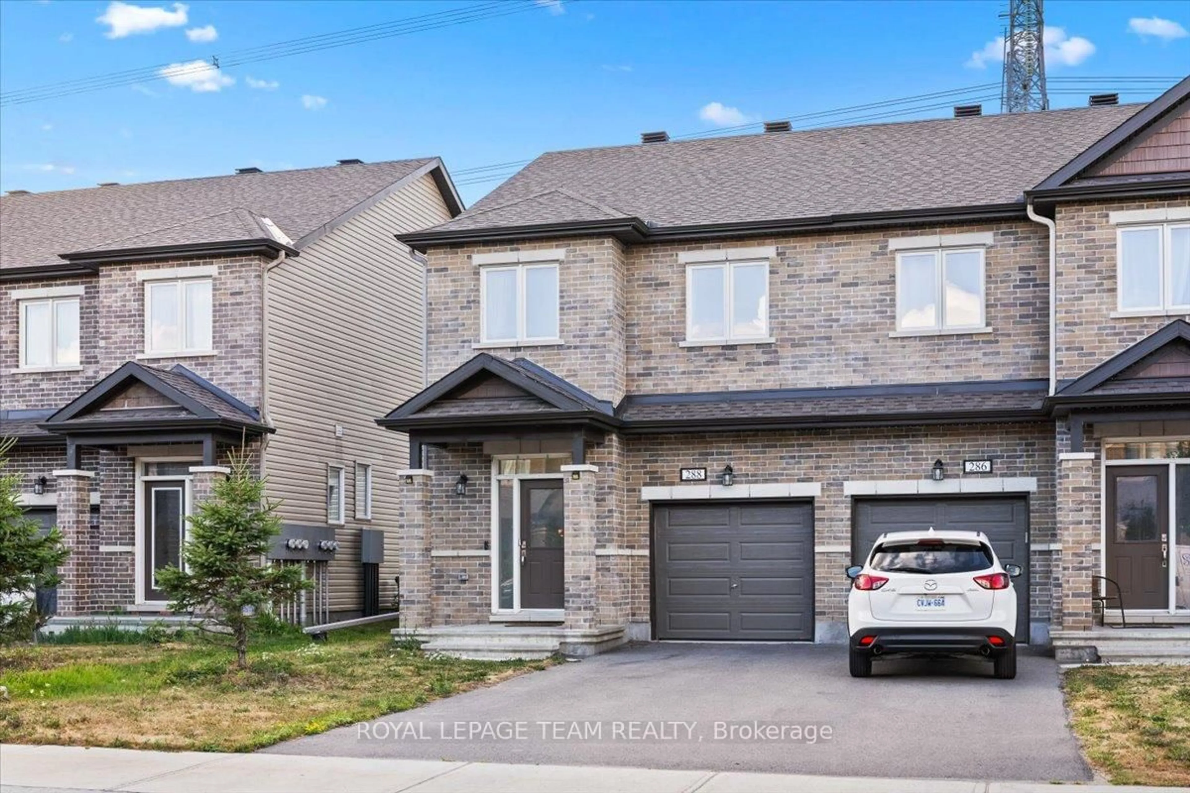 Home with brick exterior material, street for 288 Livery St, Ottawa Ontario K2S 1E7