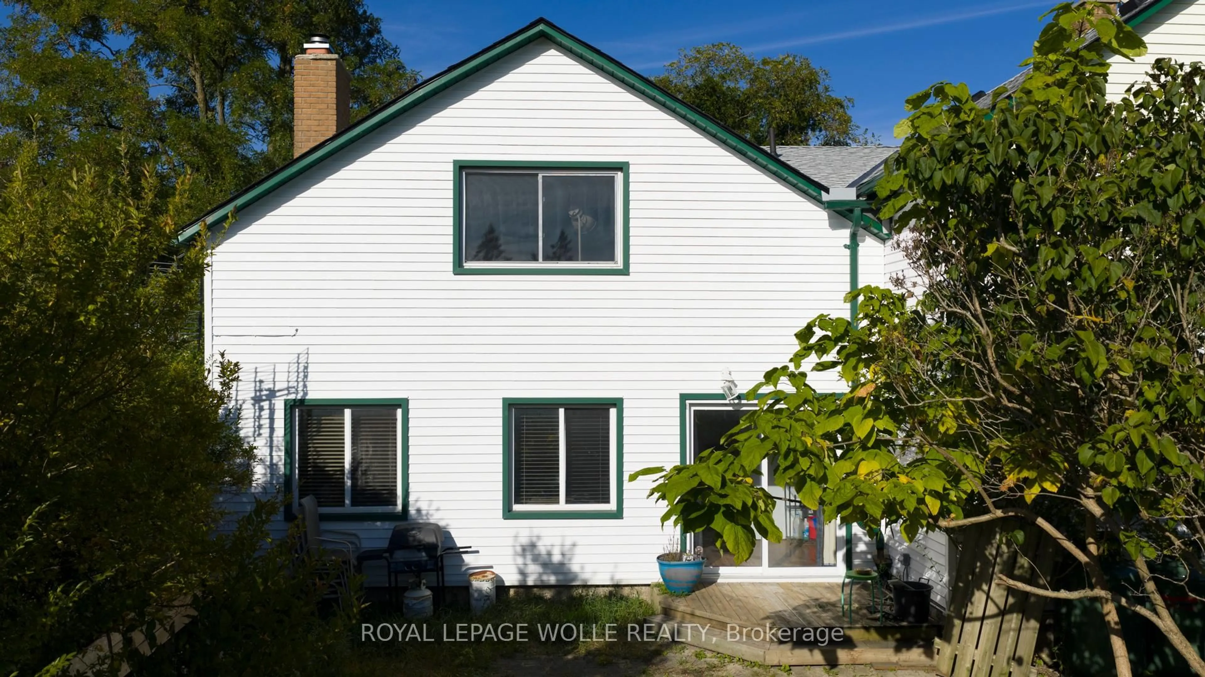 Home with vinyl exterior material, street for 2636 Hutchison Rd, Wellesley Ontario N0K 1L0