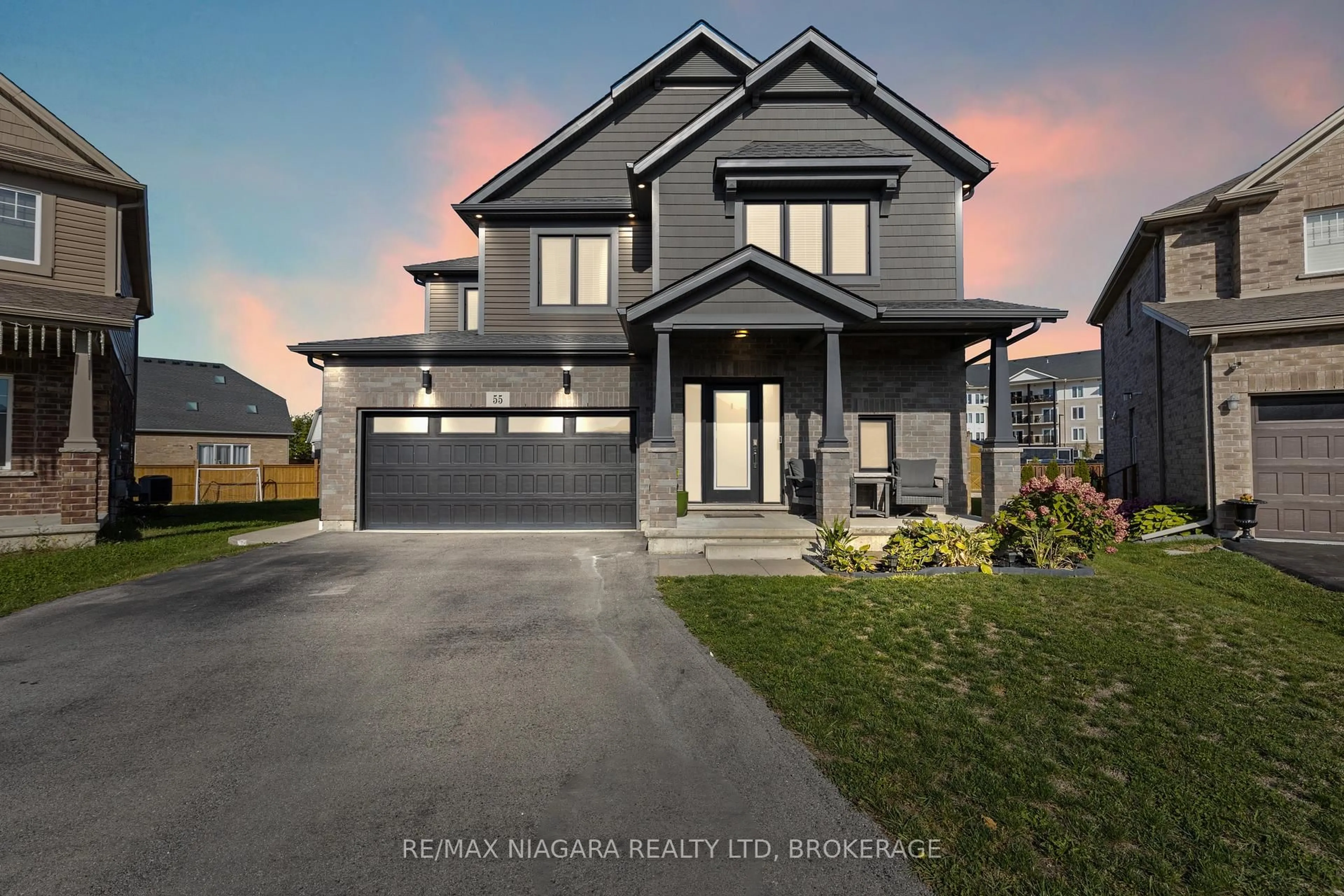 Home with brick exterior material, street for 55 Spruce Cres, Welland Ontario L3C 0C6