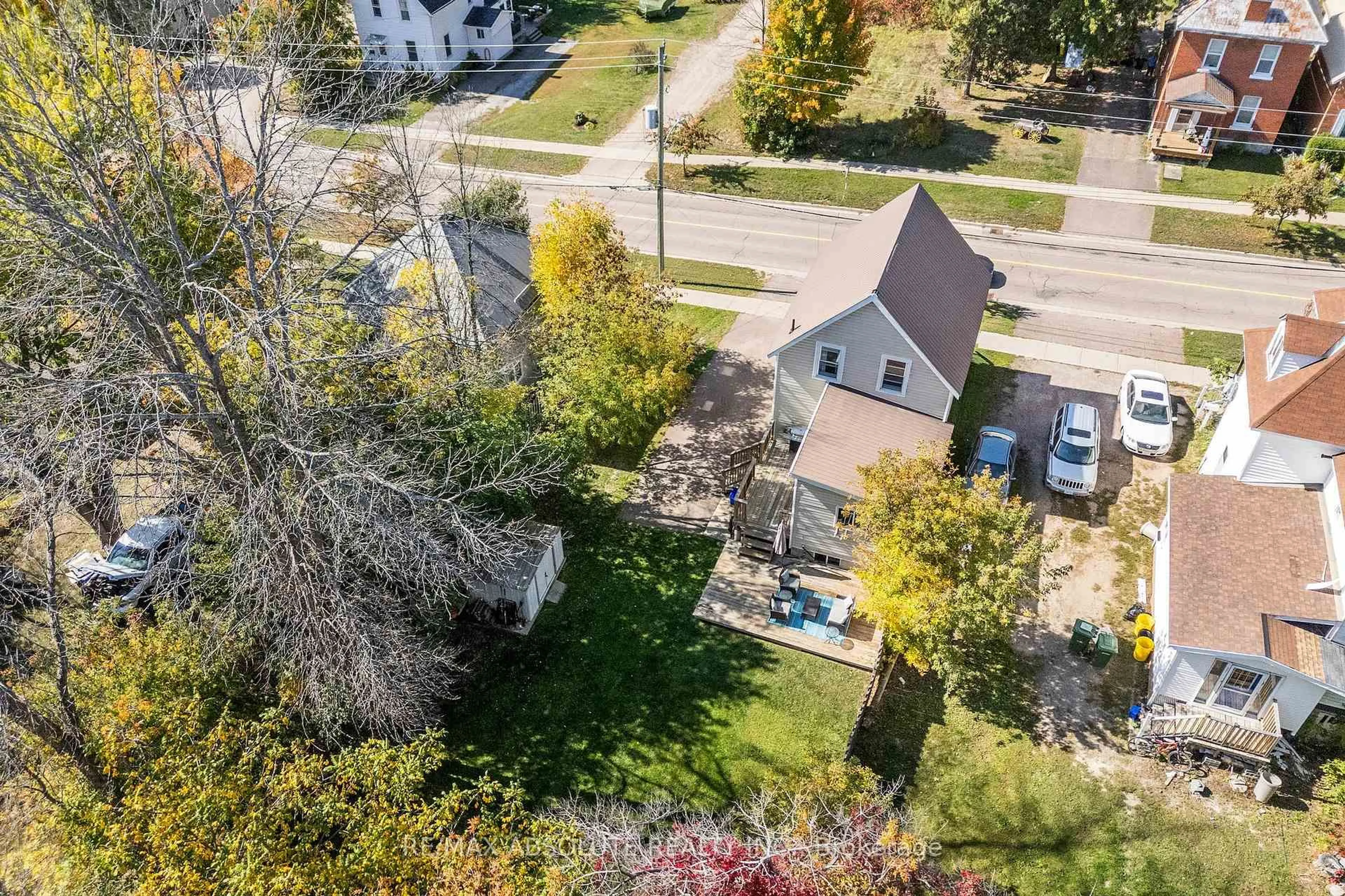 A pic from outside/outdoor area/front of a property/back of a property/a pic from drone, street for 419 Christie St, Pembroke Ontario K8A 4S1