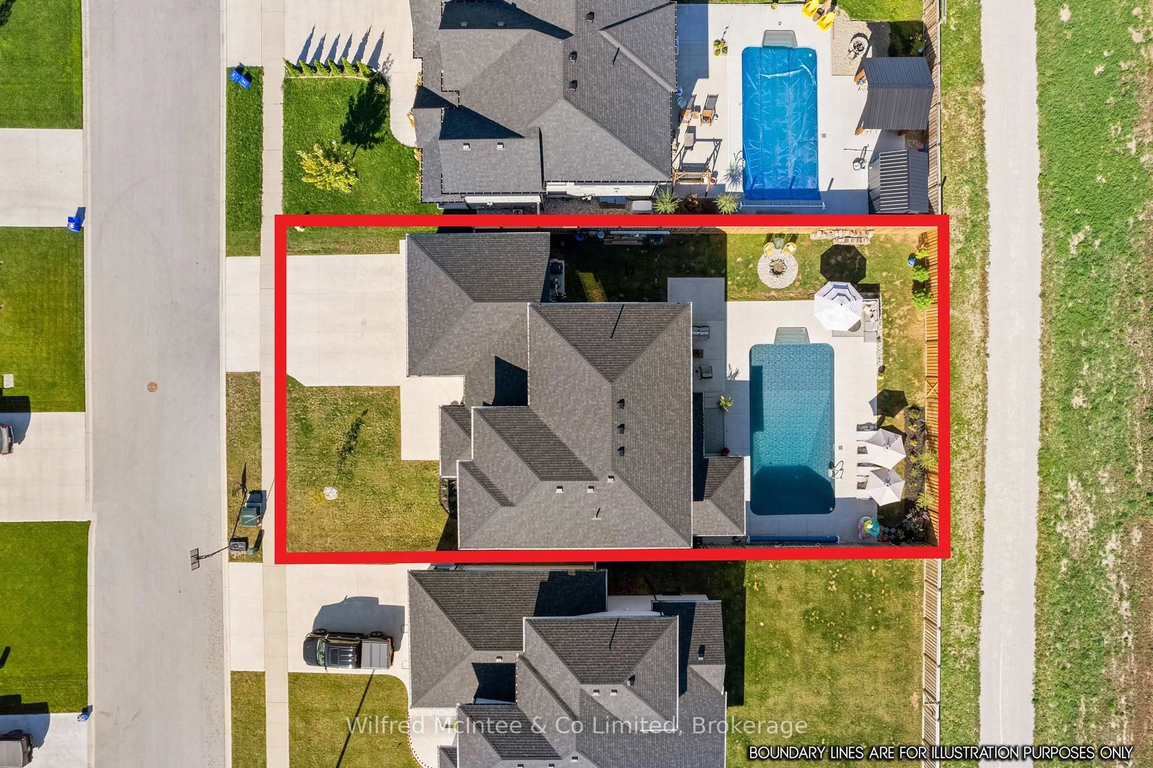 A pic from outside/outdoor area/front of a property/back of a property/a pic from drone, street for 335 Devonshire Rd, Saugeen Shores Ontario N0H 2C7