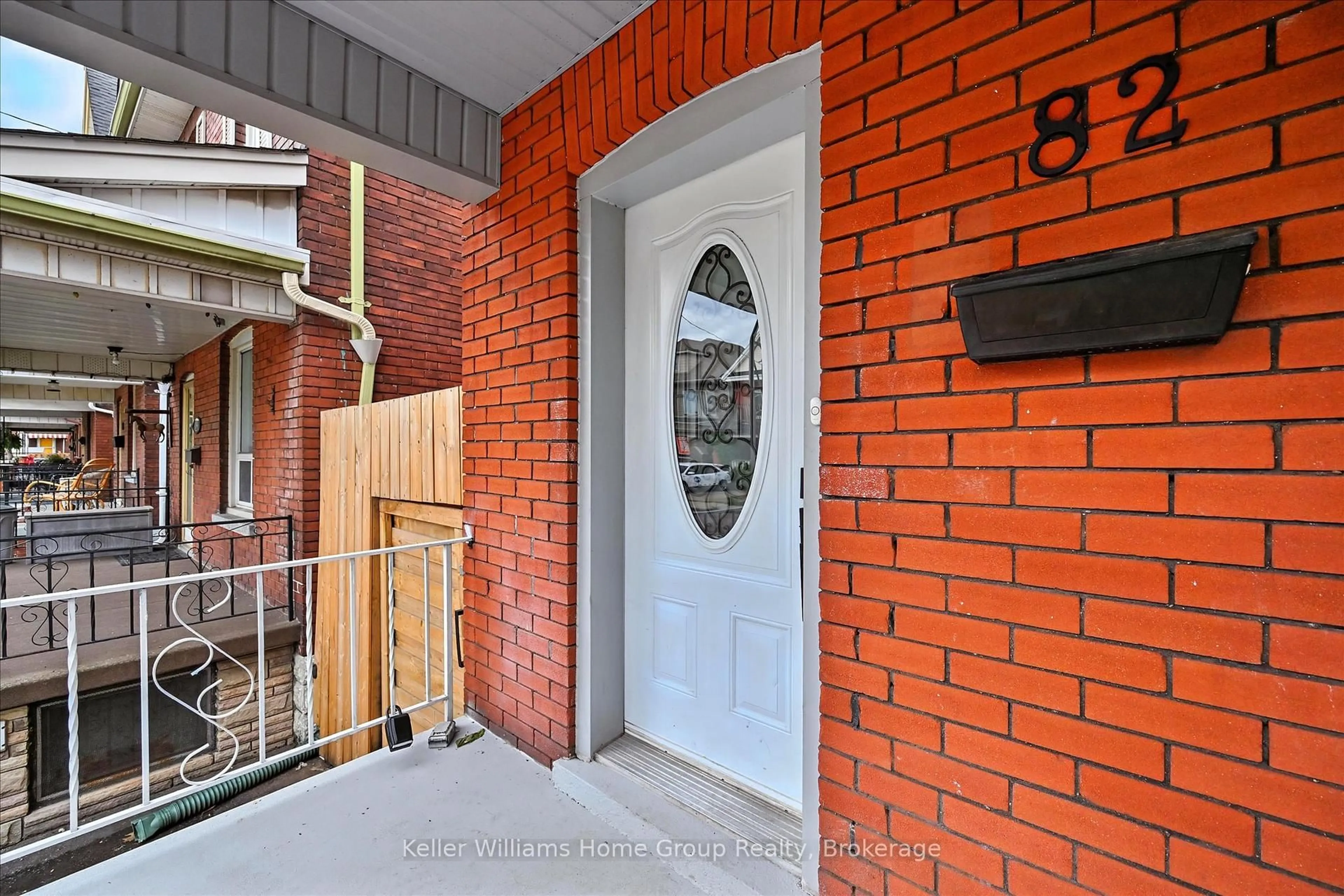 Unknown for 82 Rosemont Ave, Hamilton Ontario L8L 2M5