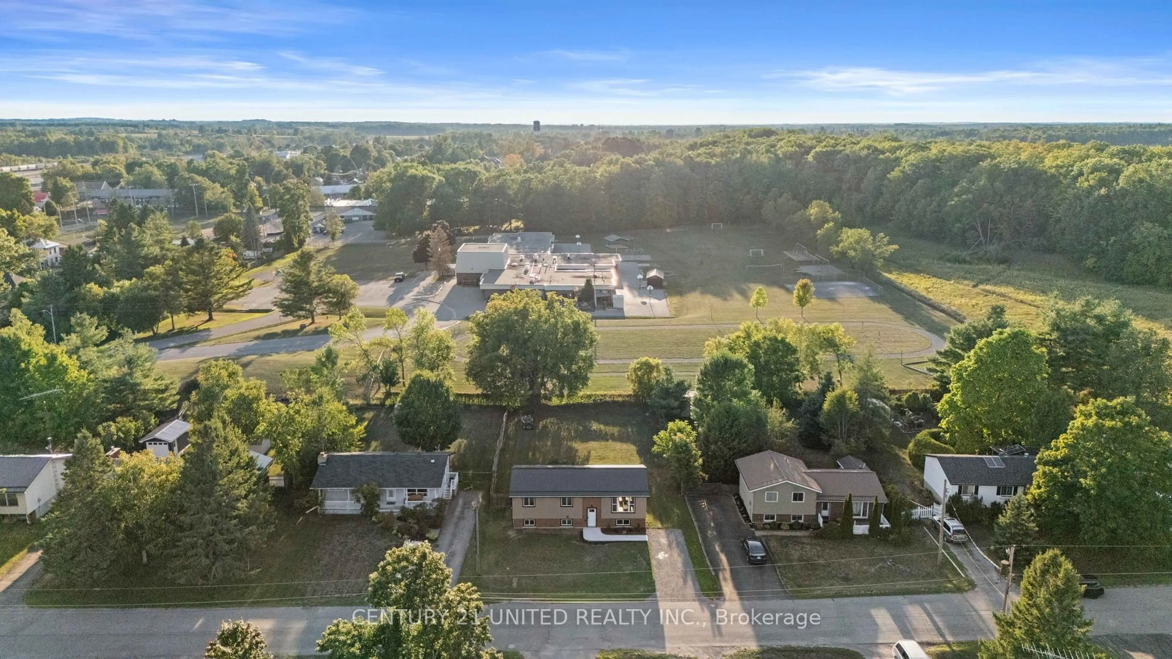 A pic from outside/outdoor area/front of a property/back of a property/a pic from drone, water/lake/river/ocean view for 25 William St, Havelock-Belmont-Methuen Ontario K0L 1Z0