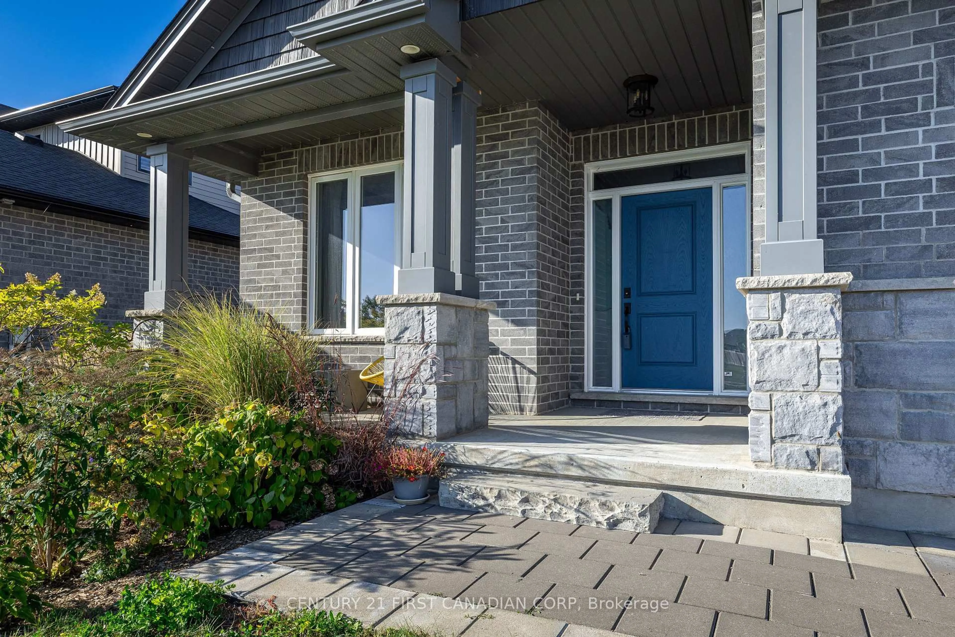 Home with brick exterior material, street for 106 Stuart Ave, Lucan Biddulph Ontario N0M 2J0