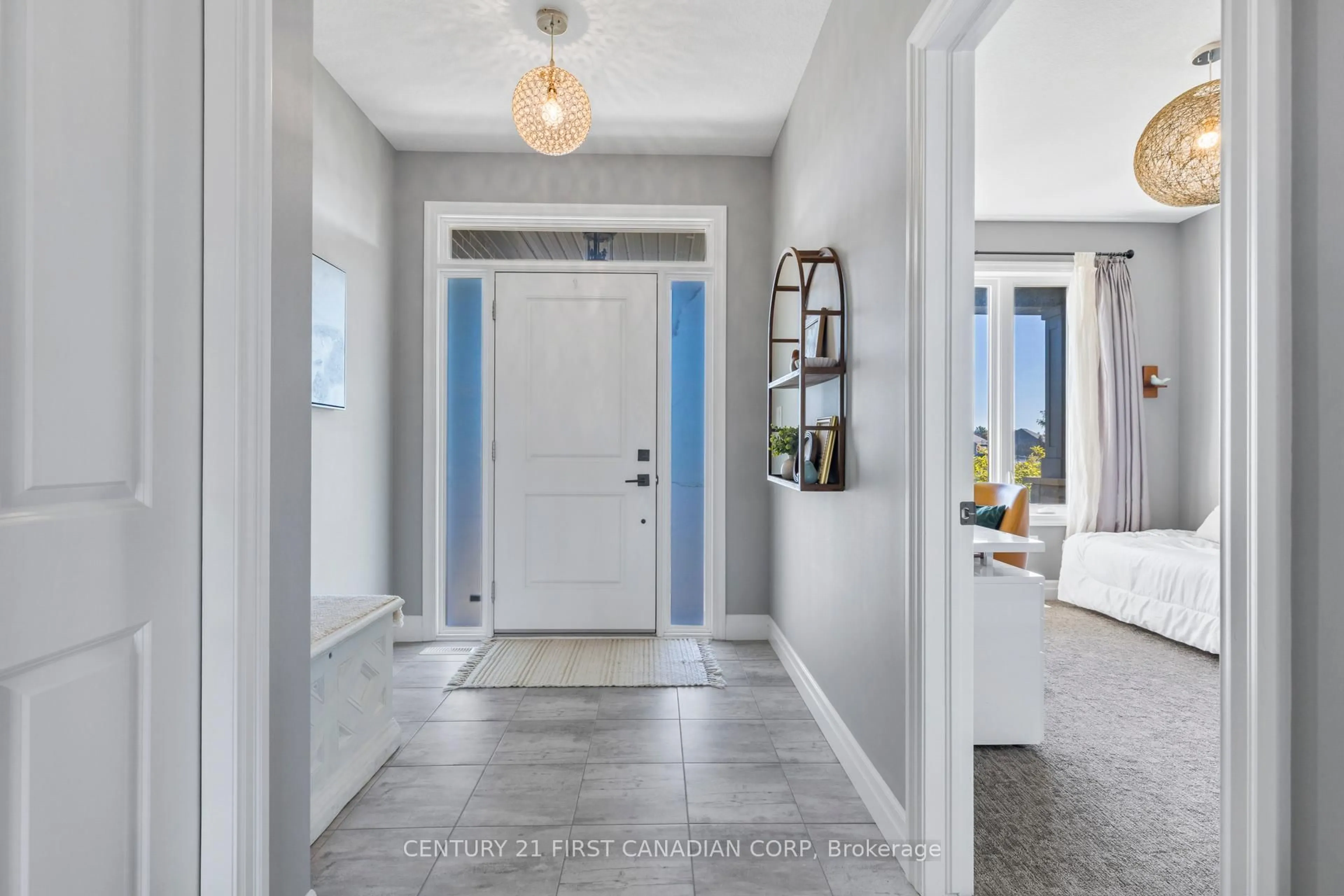 Indoor entryway for 106 Stuart Ave, Lucan Biddulph Ontario N0M 2J0