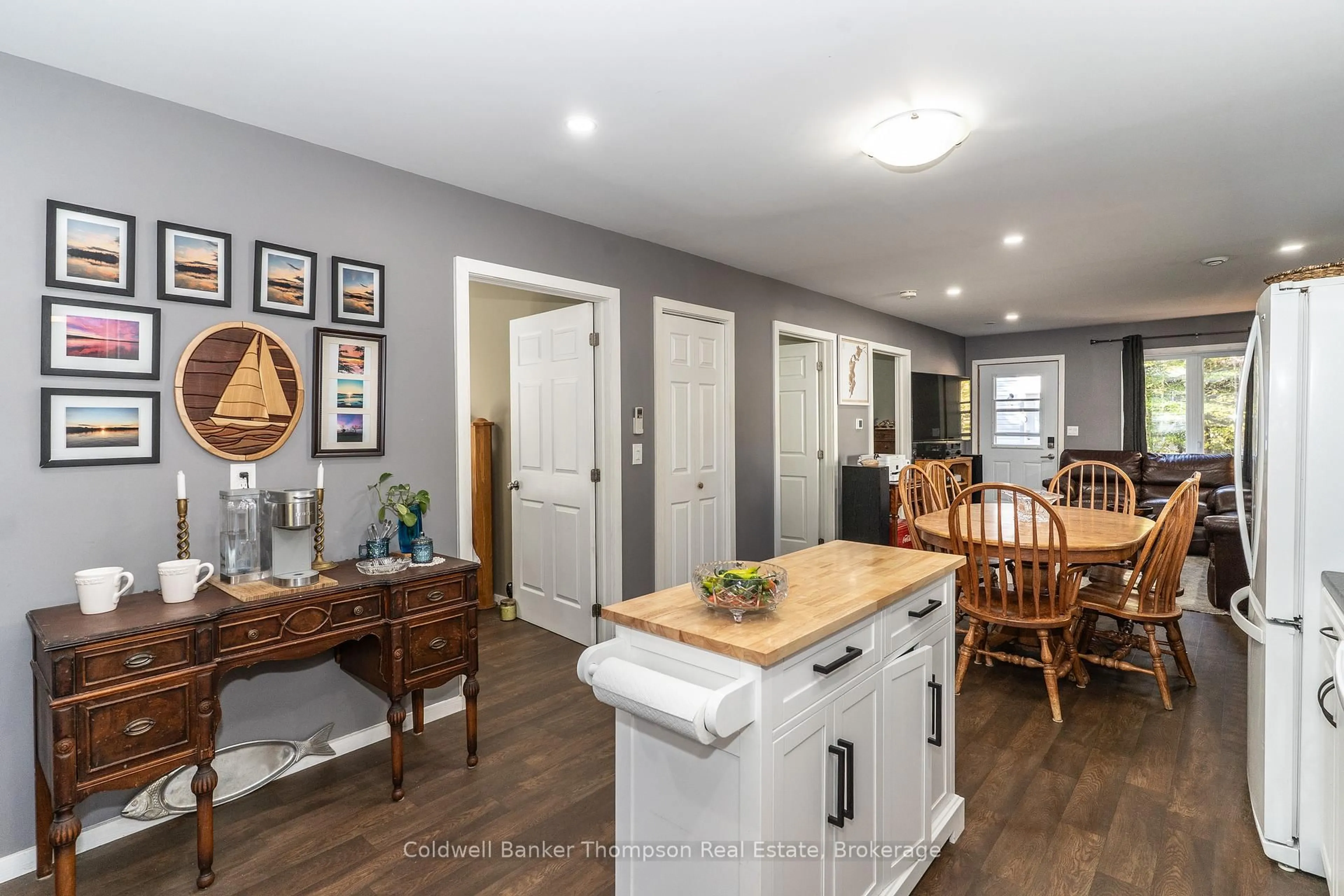 Open concept kitchen, unknown for 42 Murray St, Sundridge Ontario P0A 1Z0