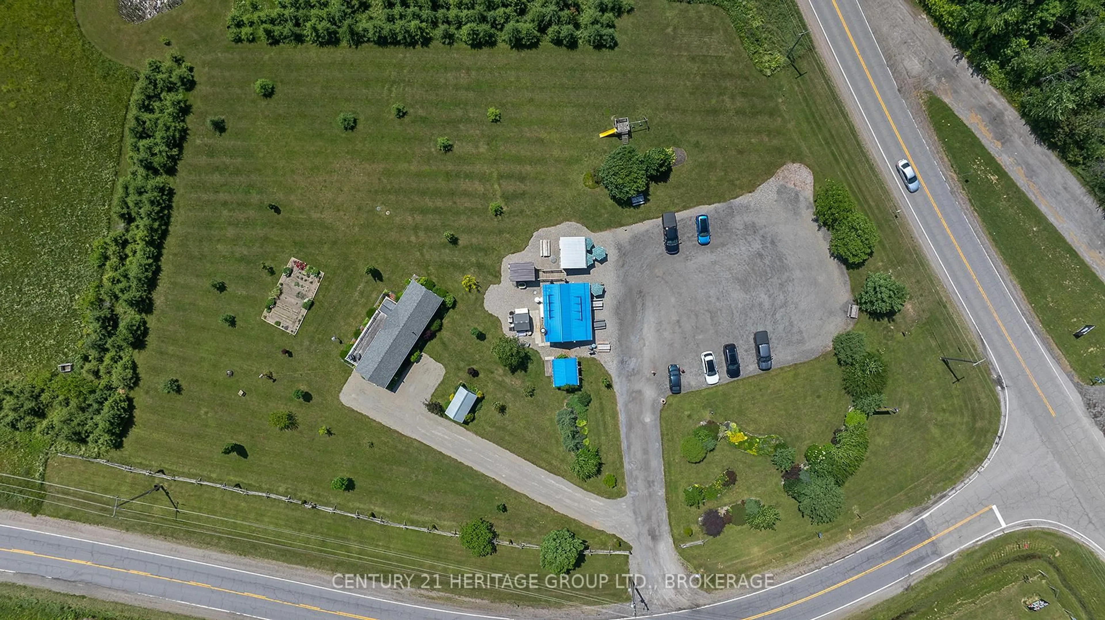 A pic from outside/outdoor area/front of a property/back of a property/a pic from drone, building for 3756 COUNTY ROAD 3, Leeds and the Thousand Islands Ontario K0K 1N0