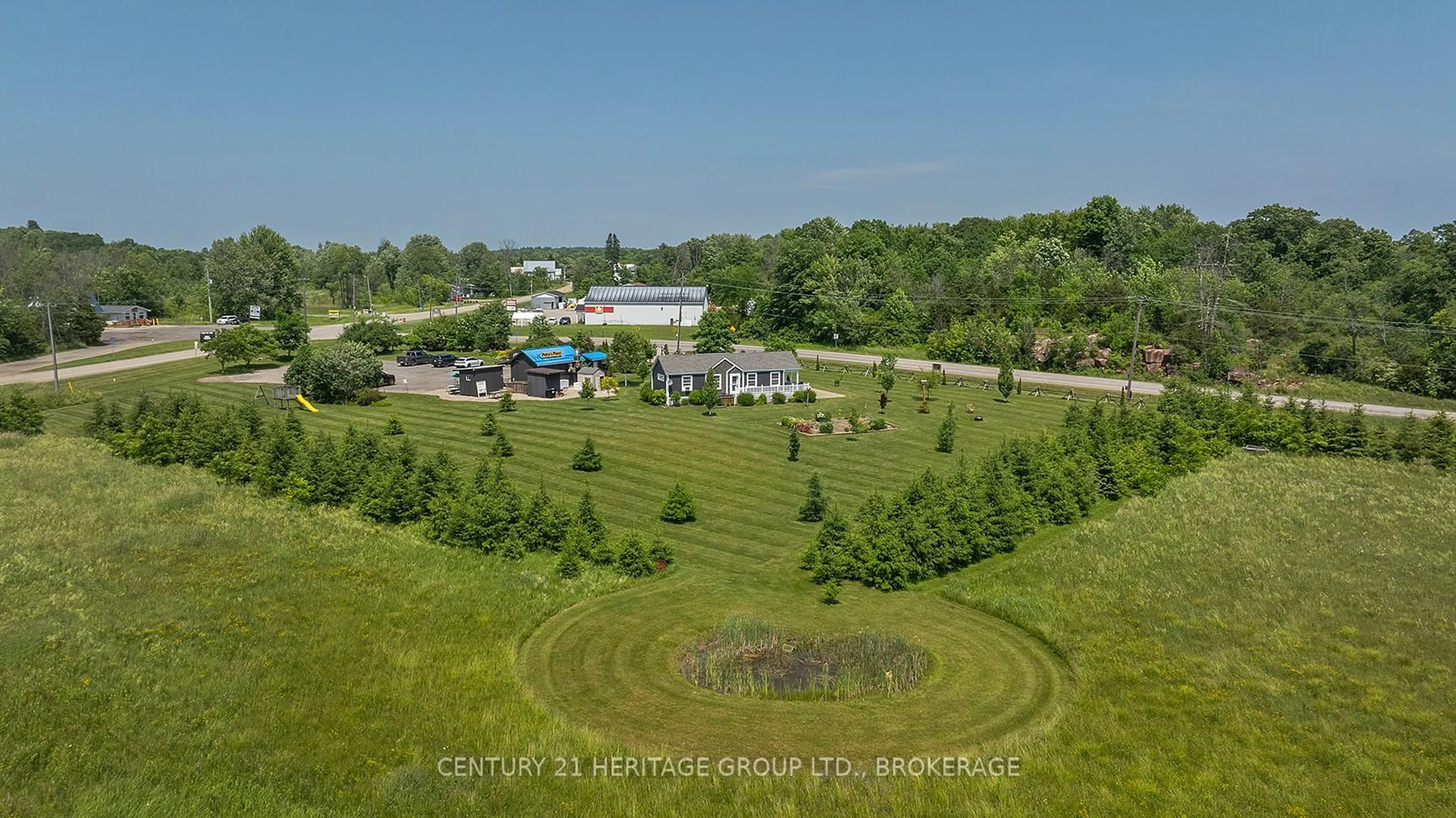 A pic from outside/outdoor area/front of a property/back of a property/a pic from drone, unknown for 3756 COUNTY ROAD 3, Leeds and the Thousand Islands Ontario K0K 1N0