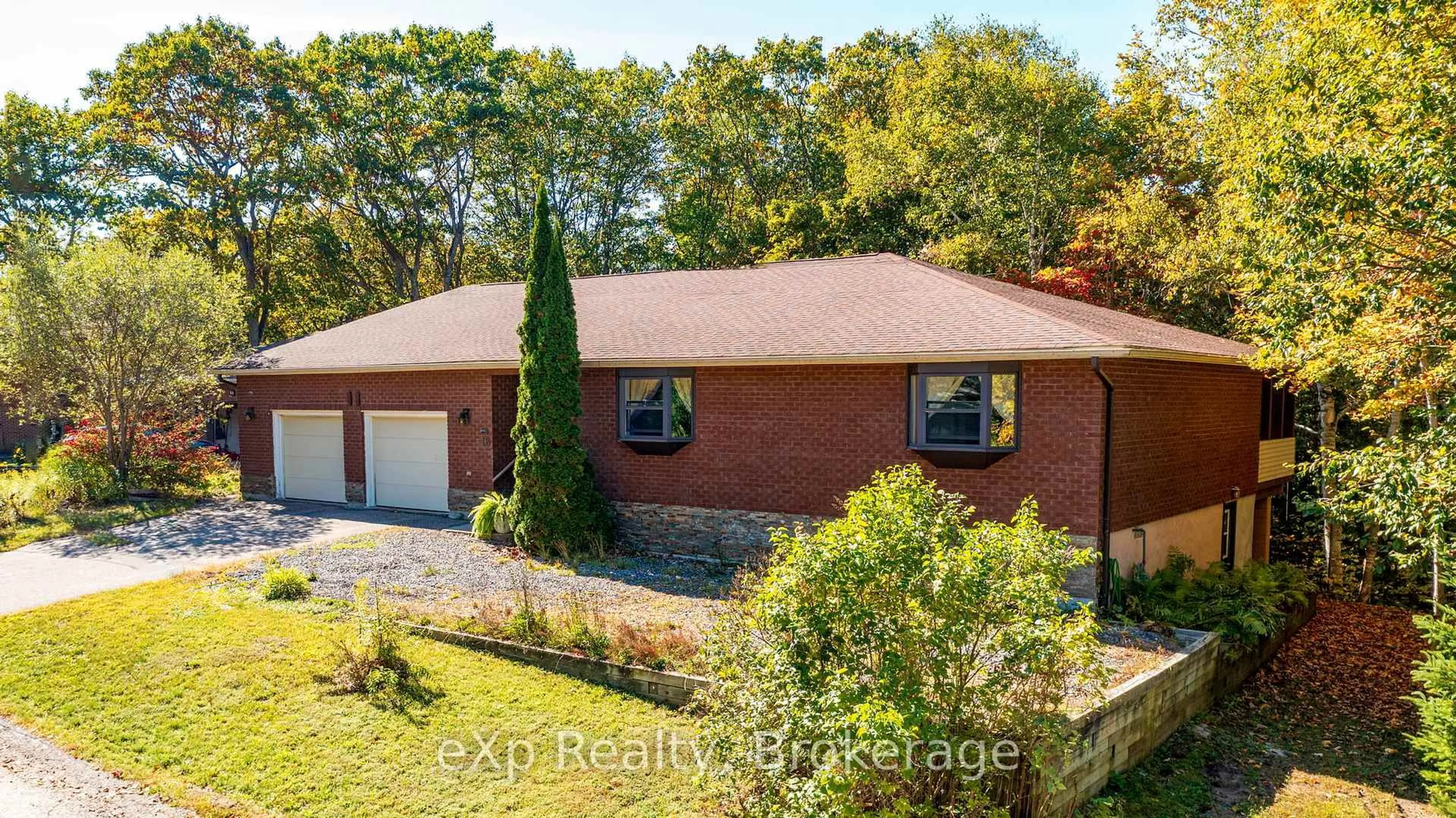 Home with brick exterior material, unknown for 18 Kristen Hts, Parry Sound Ontario P2A 2Z6