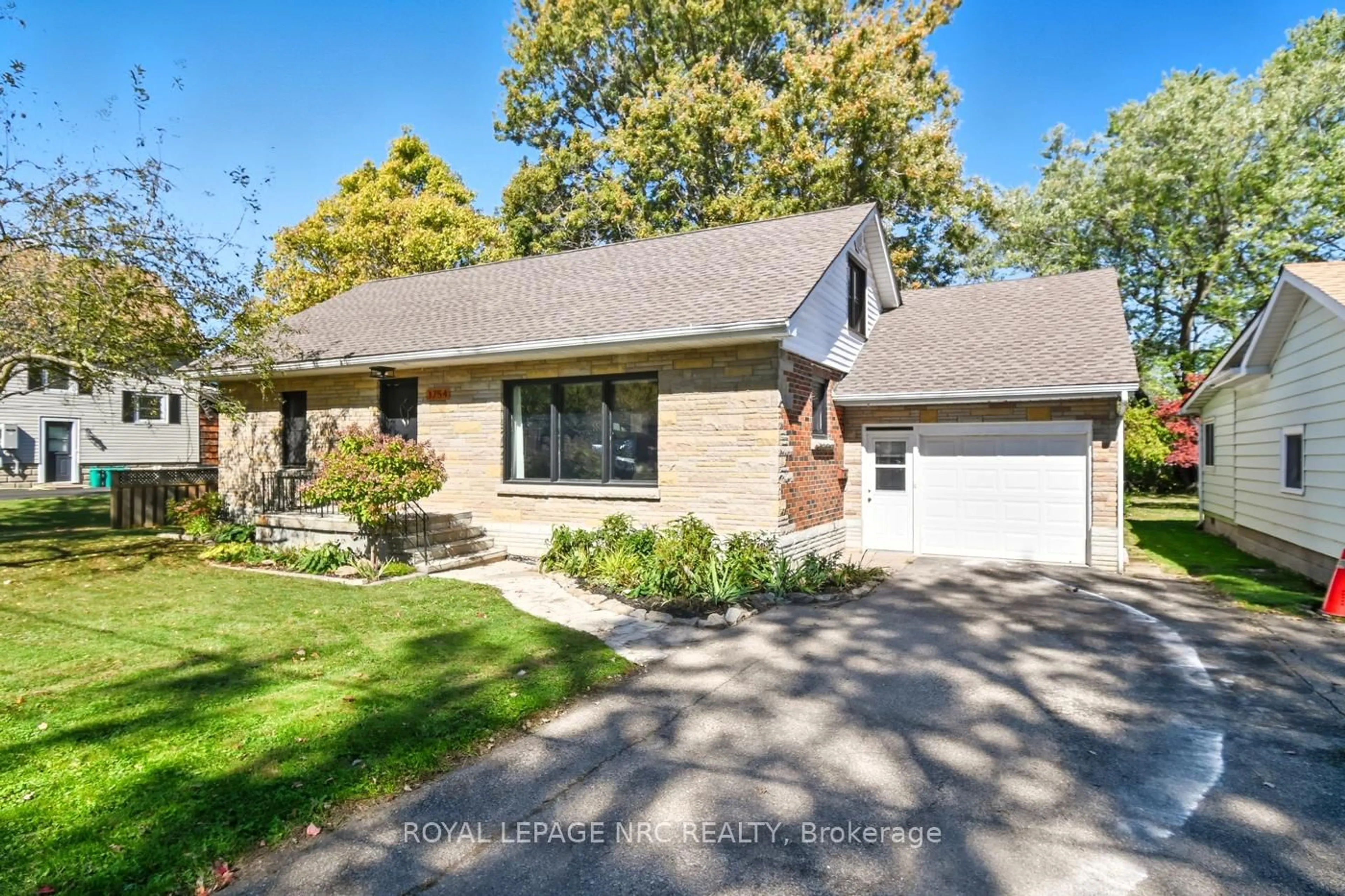 Home with brick exterior material, street for 3754 Highland Dr, Fort Erie Ontario L0S 1N0