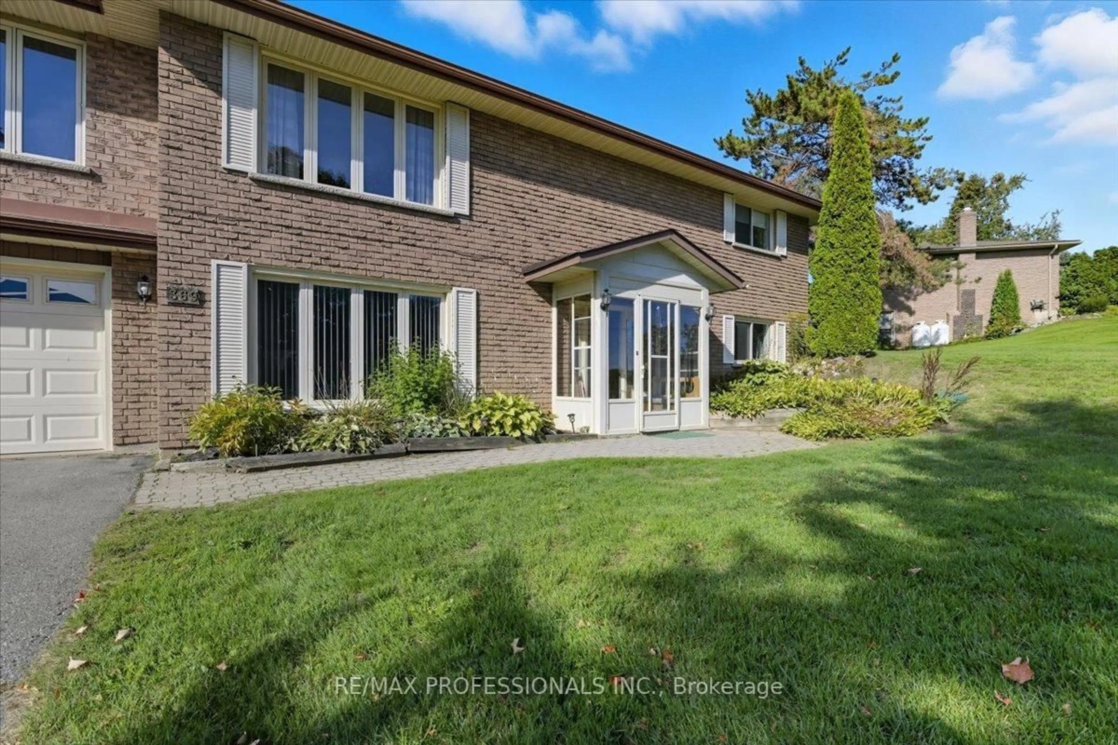 Home with brick exterior material, unknown for 369 The Captain's Cor, Kawartha Lakes Ontario K0M 1A0