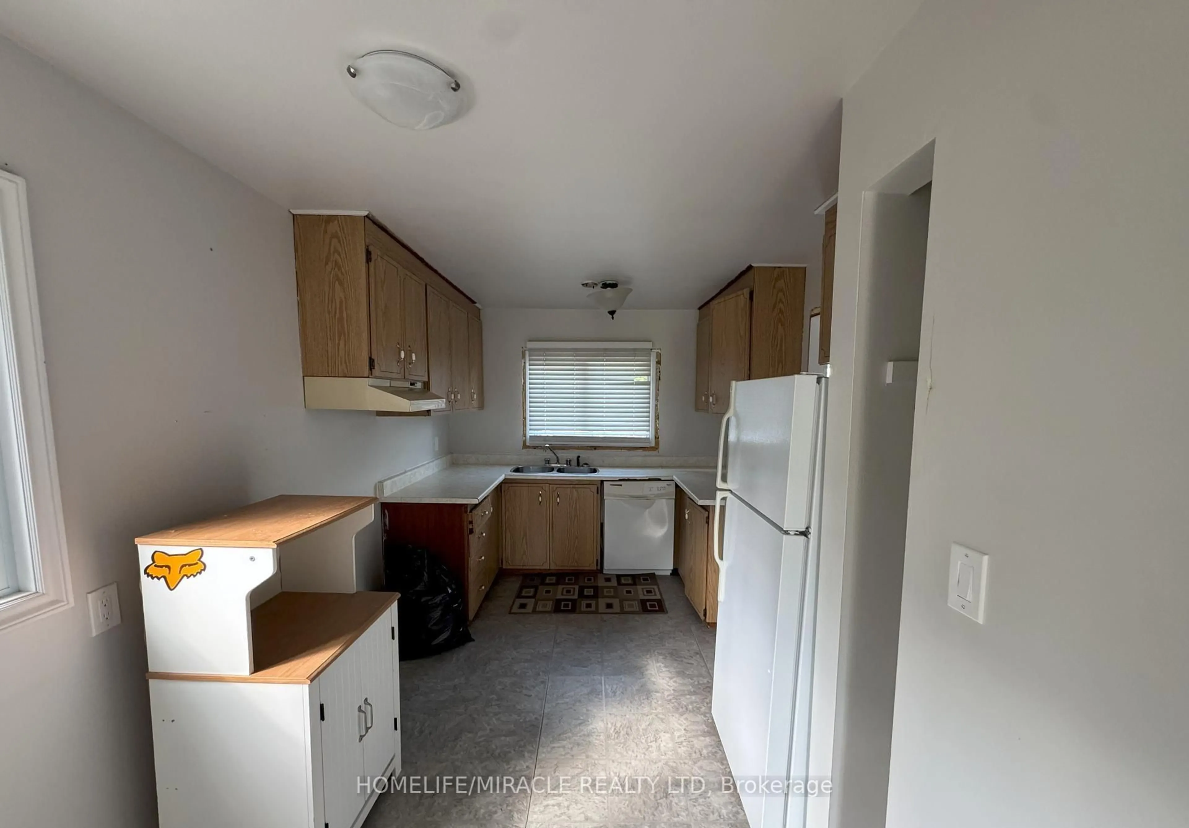 Standard kitchen, unknown for 278 Barber Ave, North Bay Ontario P1A 3G3