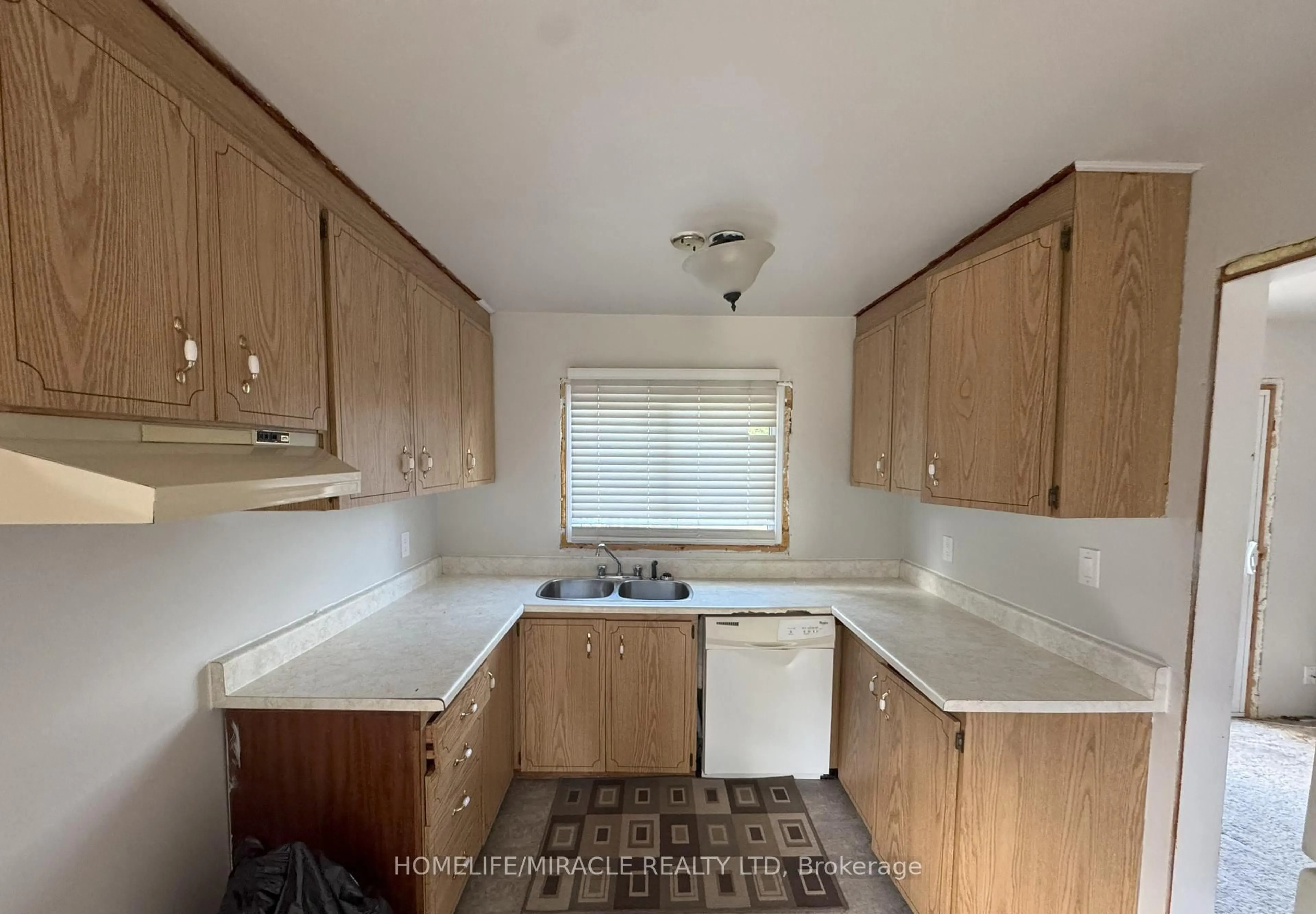 Standard kitchen, unknown for 278 Barber Ave, North Bay Ontario P1A 3G3