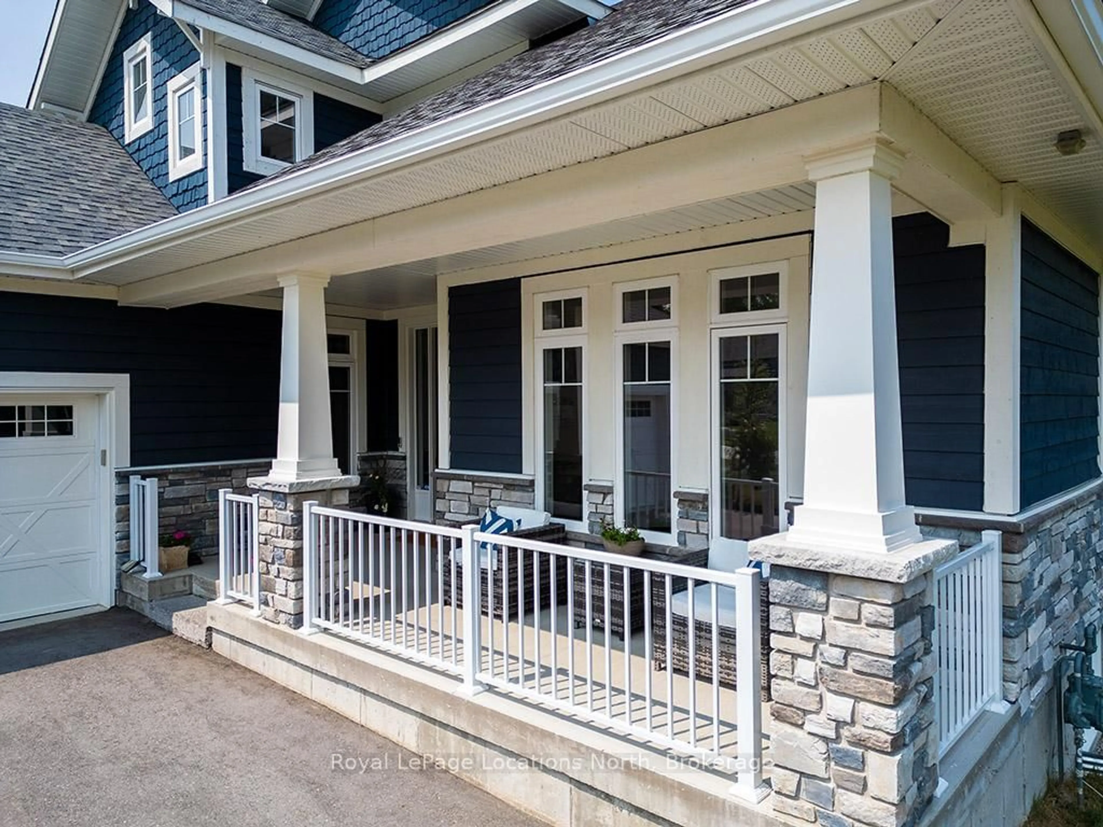 Home with vinyl exterior material, street for 128 Timber Lane, Blue Mountains Ontario N0H 2P0