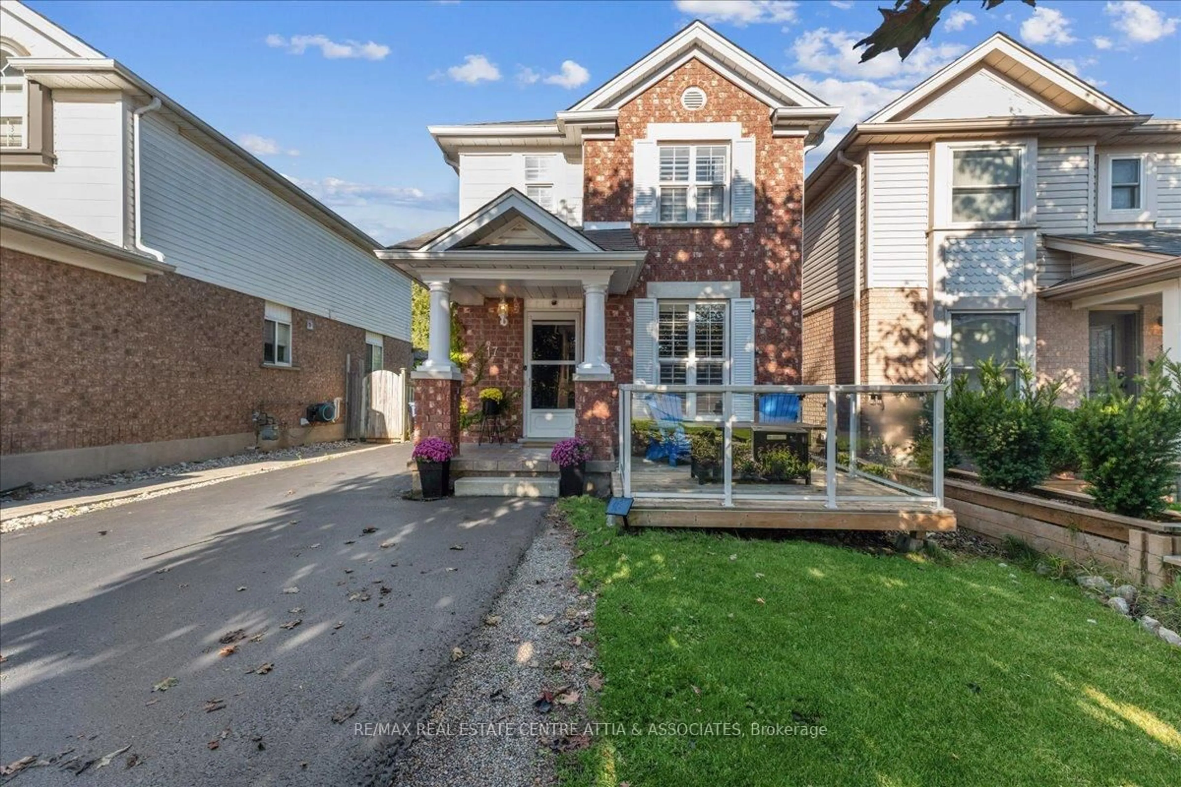 Home with brick exterior material, street for 17 Starview Cres, Guelph Ontario N1E 6Z9