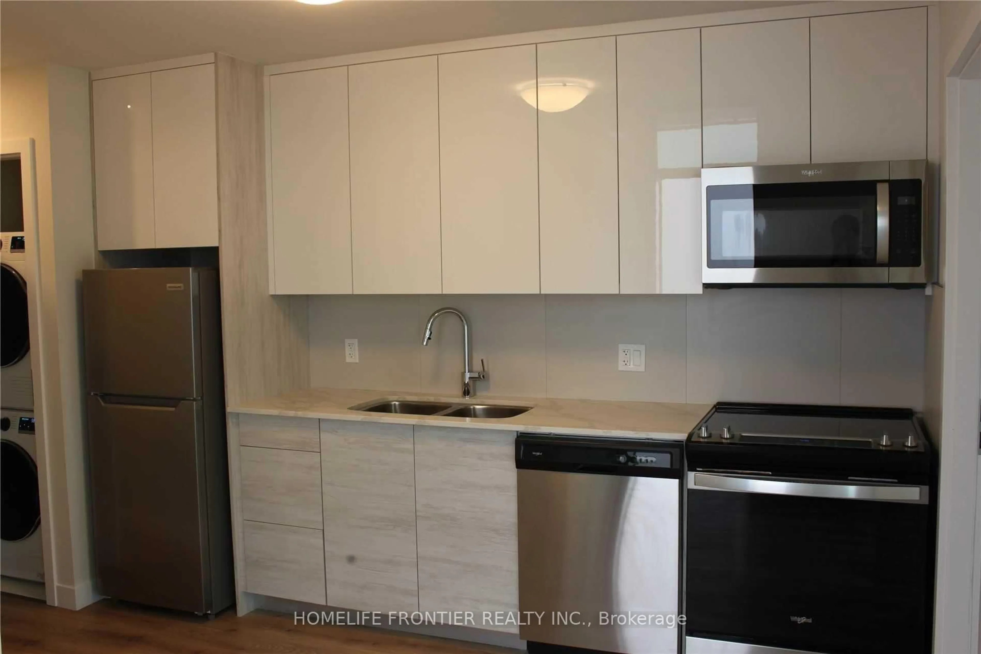 Standard kitchen, unknown for 60 Frederick St #3009, Kitchener Ontario N2H 0C7
