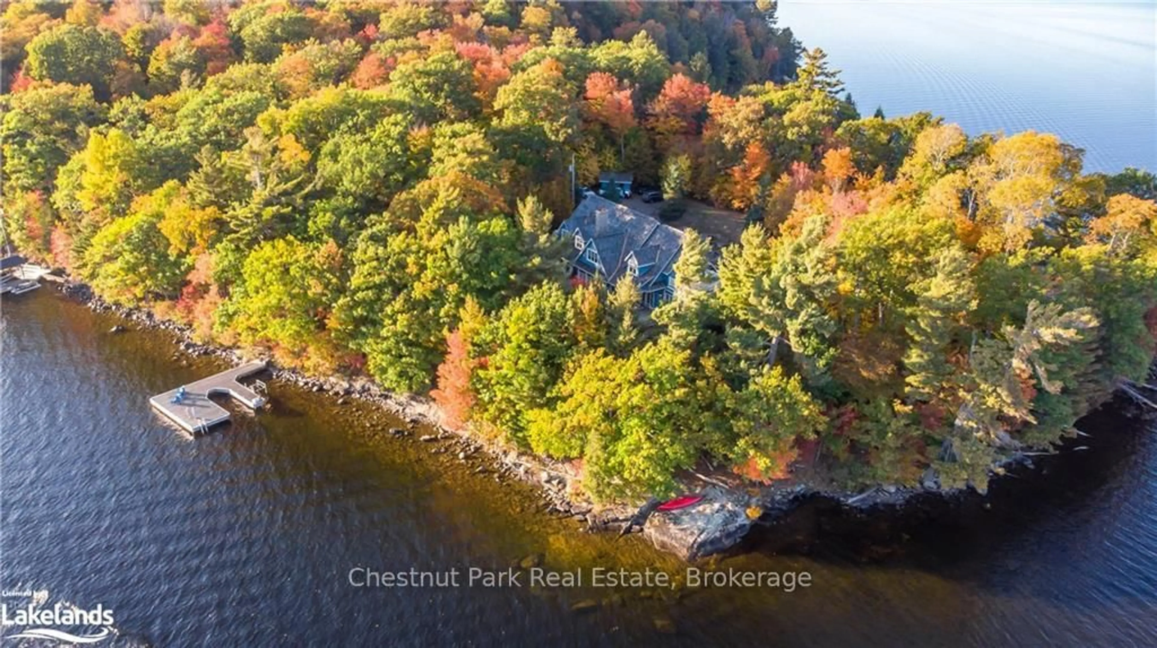 A pic from outside/outdoor area/front of a property/back of a property/a pic from drone, water/lake/river/ocean view for 1902 FOXPOINT Rd, Lake of Bays Ontario P0A 1H0