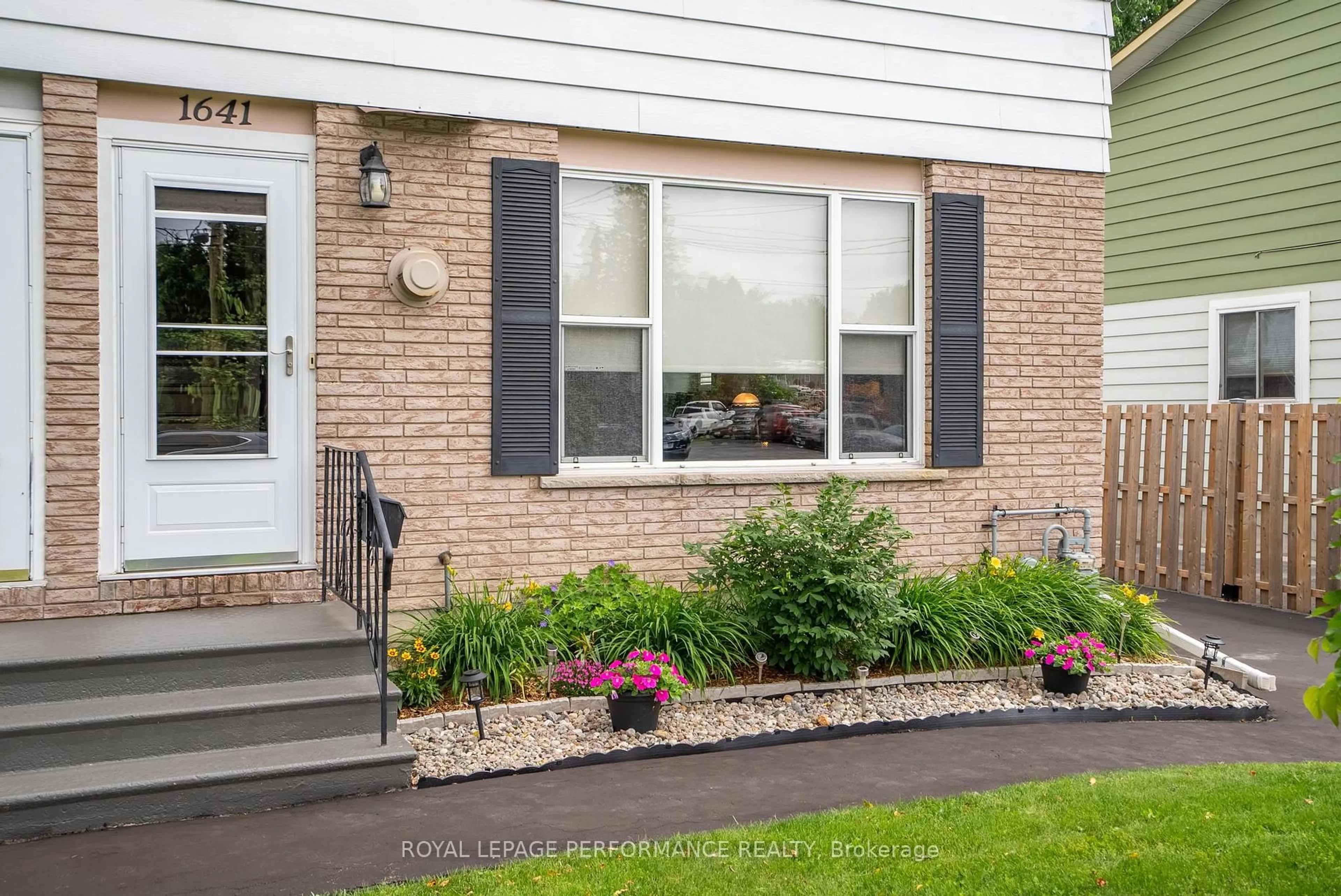 Home with brick exterior material, street for 1641 Birmingham St, Cornwall Ontario K6H 5Z5