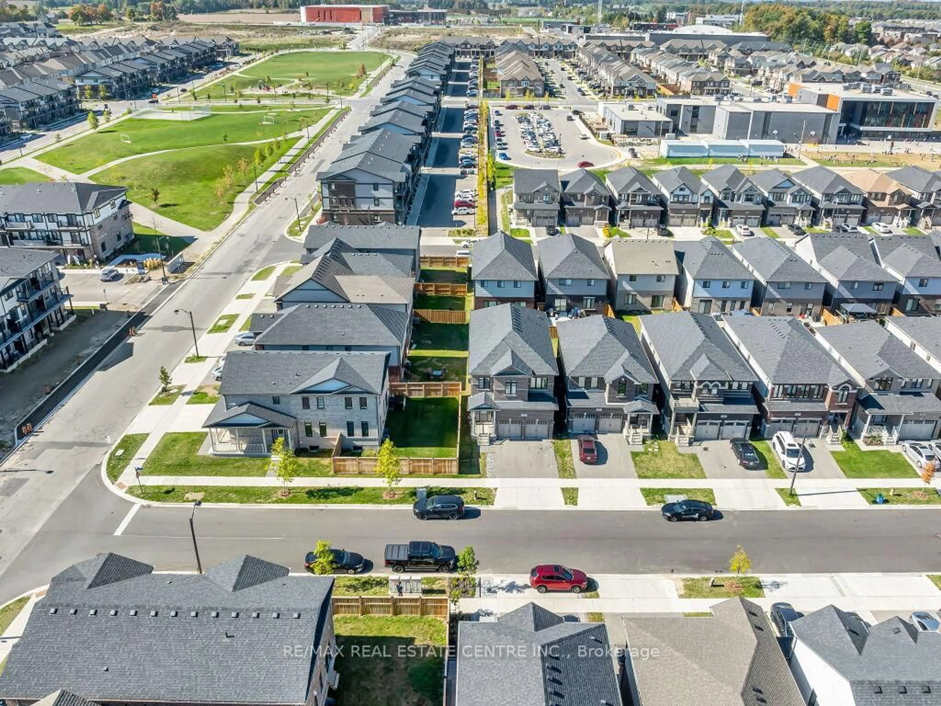A pic from outside/outdoor area/front of a property/back of a property/a pic from drone, street for 640 Florencedale Cres, Kitchener Ontario N2R 0N4