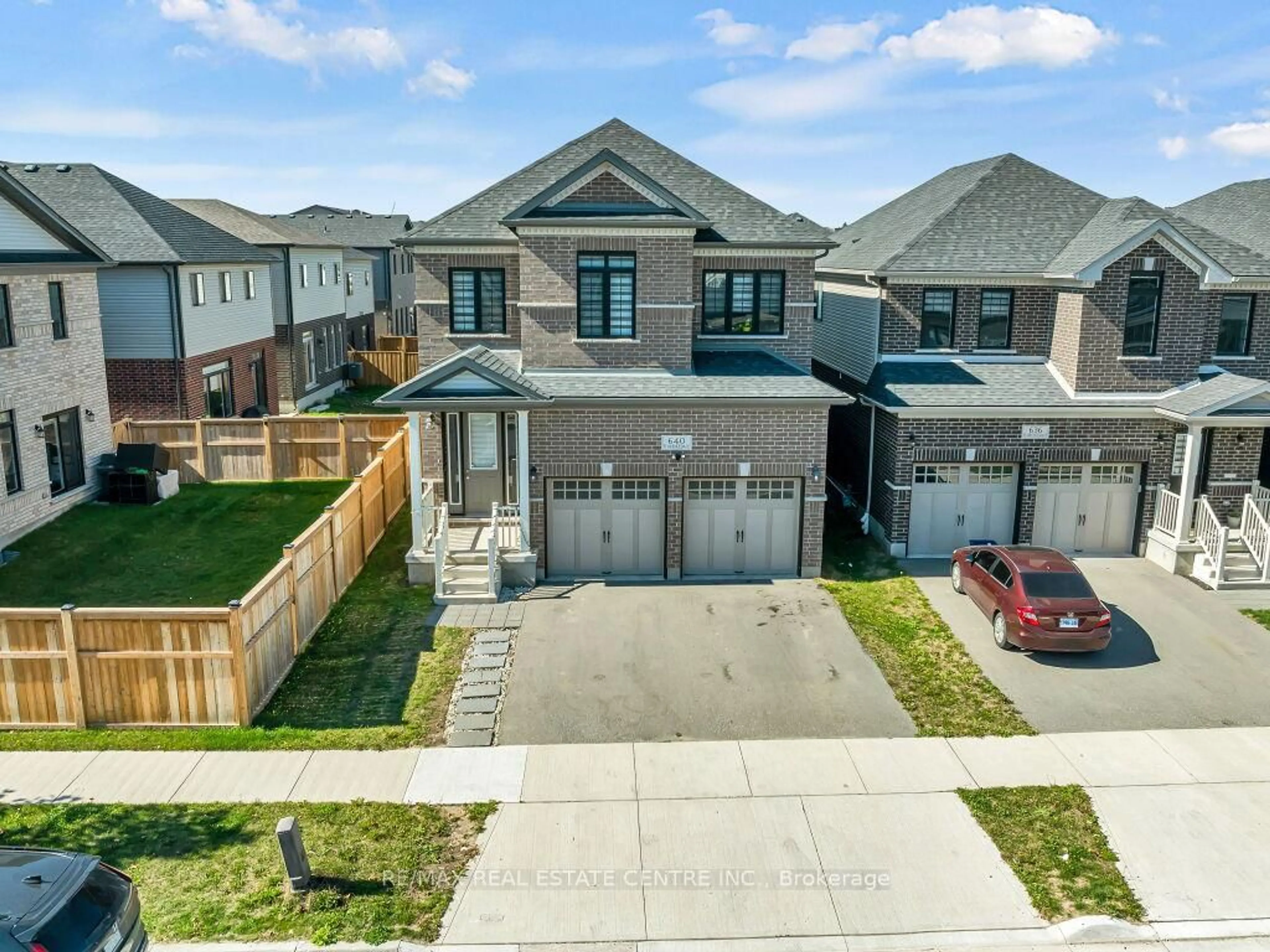 A pic from outside/outdoor area/front of a property/back of a property/a pic from drone, street for 640 Florencedale Cres, Kitchener Ontario N2R 0N4