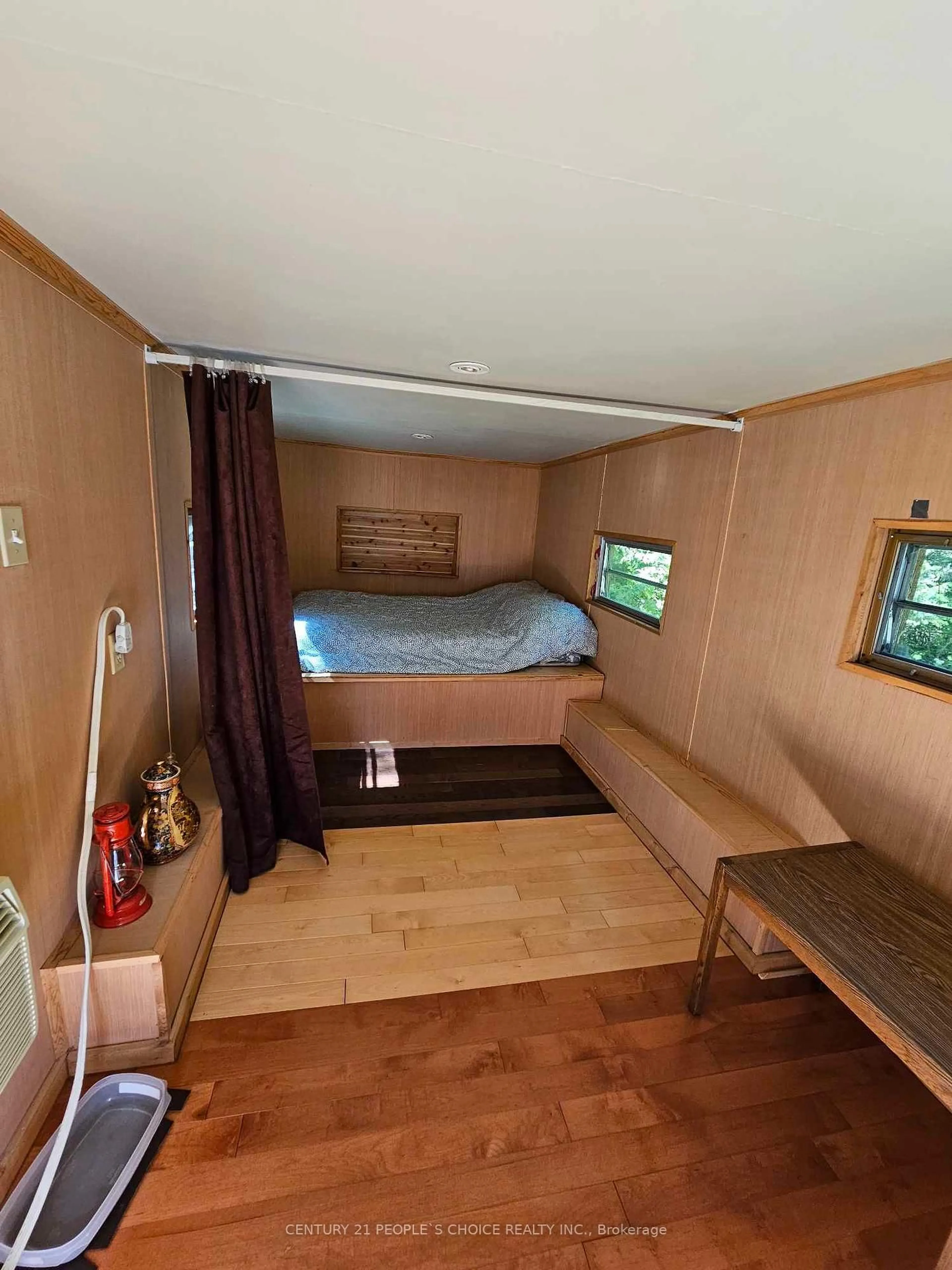 A pic of a room for 123 Waterview Lane, Assiginack Ontario P0P 1N0