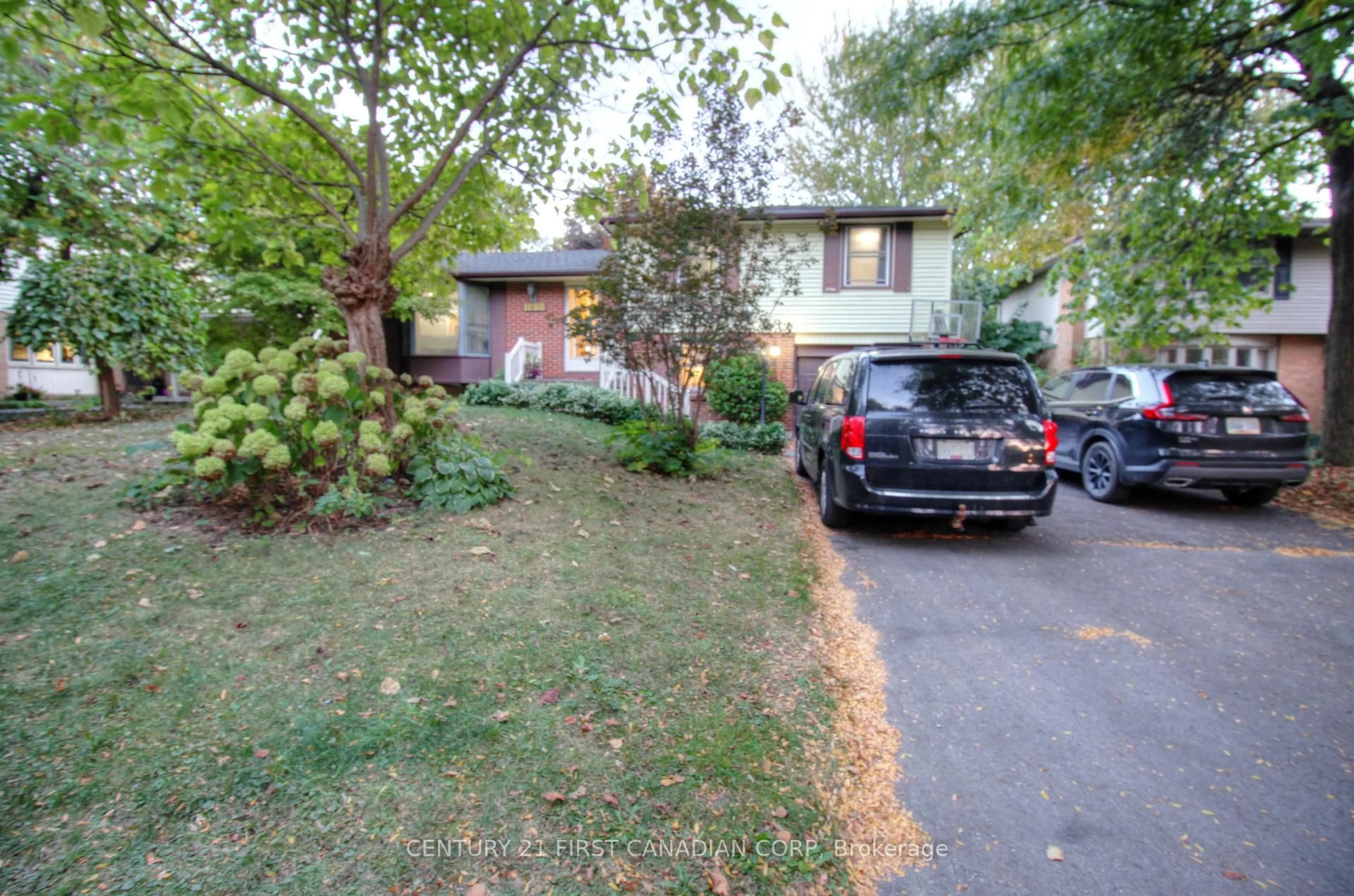 Unknown for 1088 Kingston Ave, London North Ontario N6H 4C8