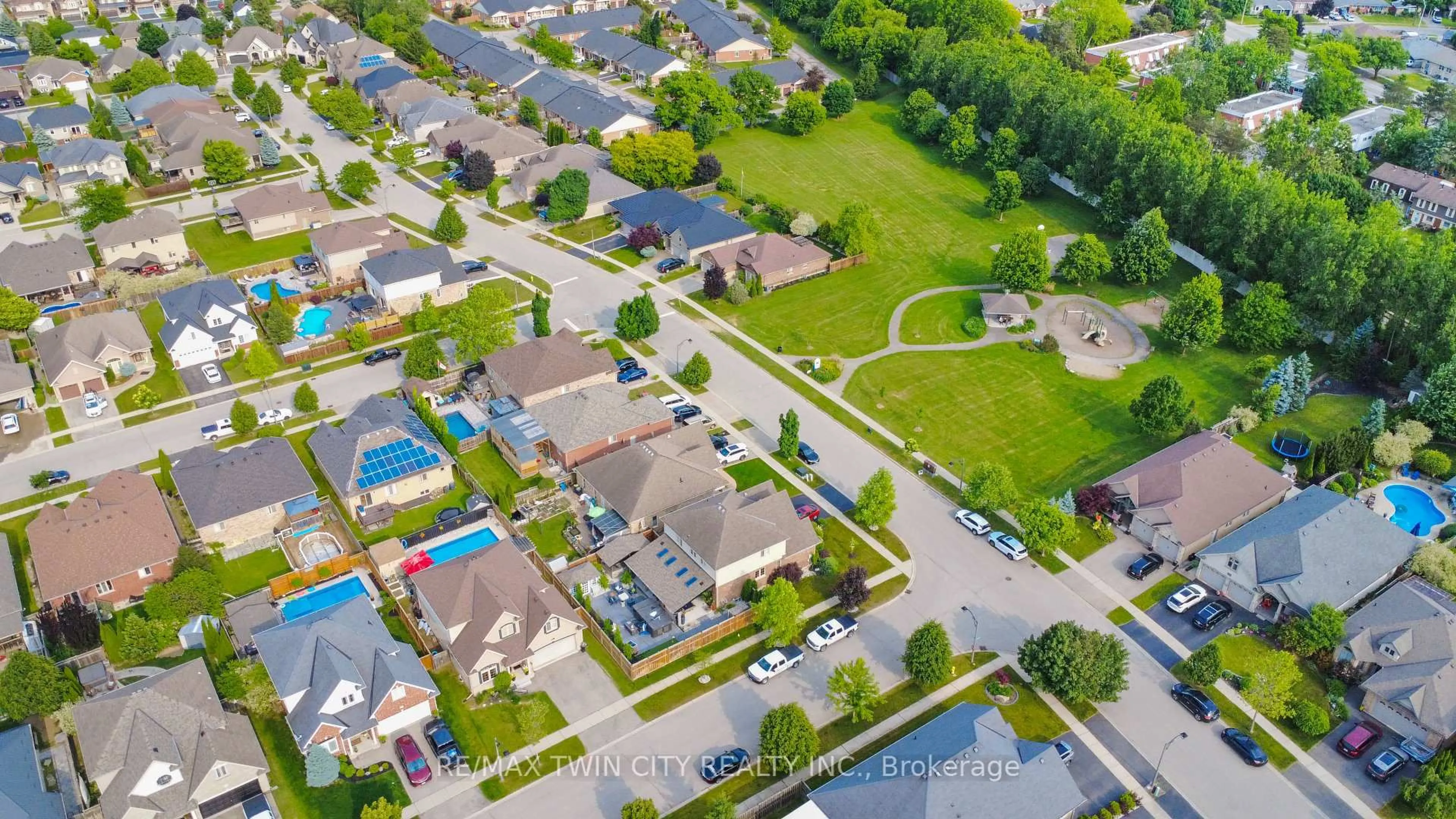 A pic from outside/outdoor area/front of a property/back of a property/a pic from drone, street for 23 Laycock St, Brantford Ontario N3S 0A4