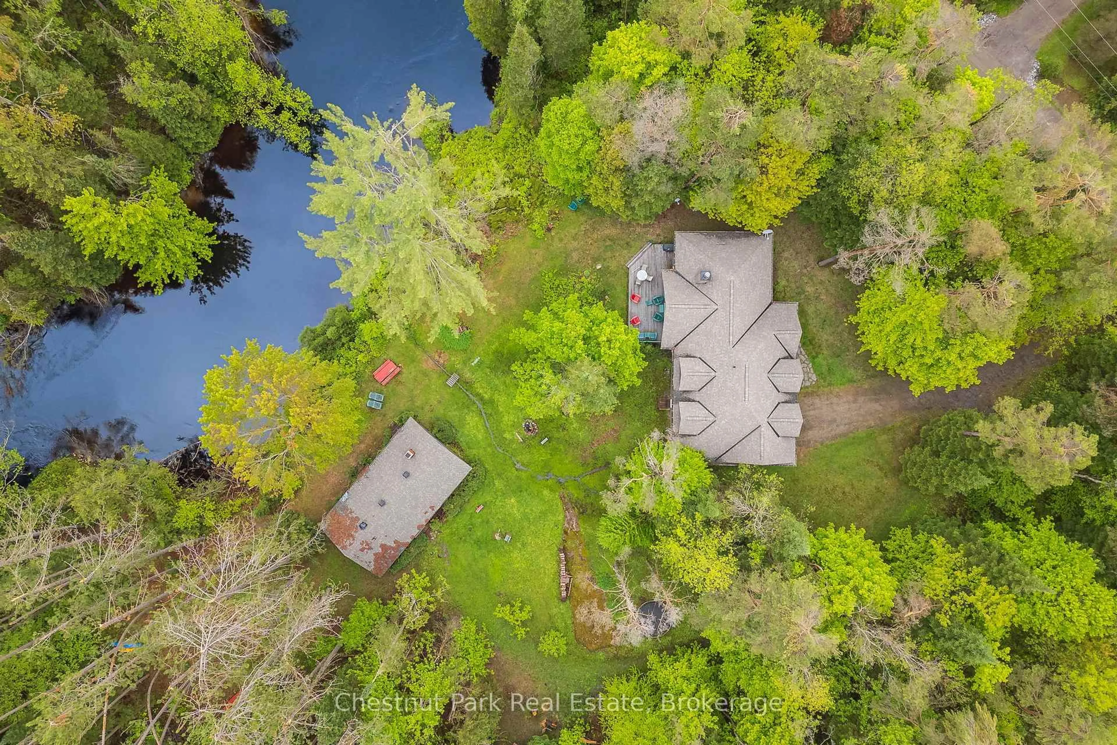 A pic from outside/outdoor area/front of a property/back of a property/a pic from drone, water/lake/river/ocean view for 1230 MIRIAM Dr #1 & 2, Bracebridge Ontario P1L 1X1