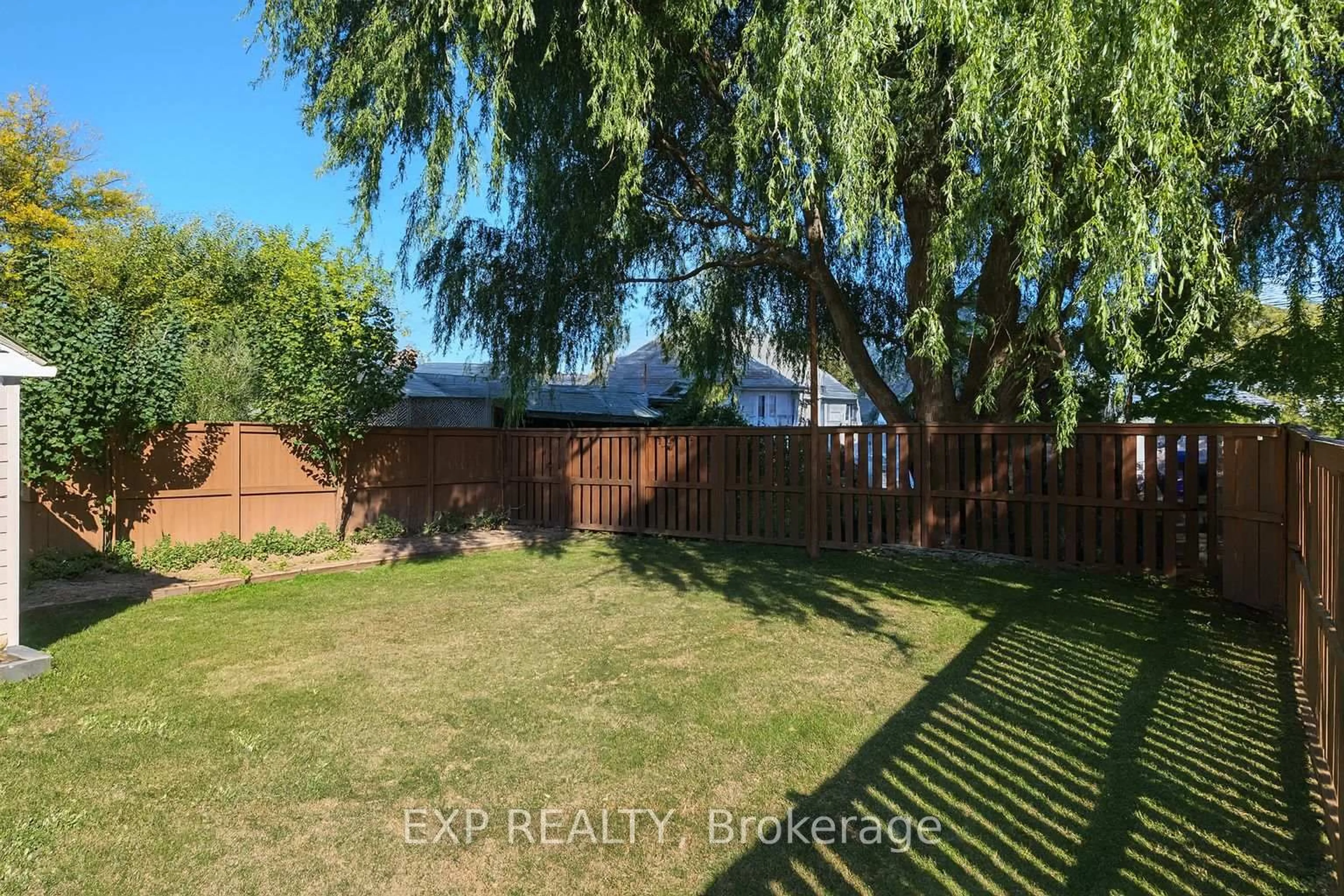 A pic from outside/outdoor area/front of a property/back of a property/a pic from drone, water/lake/river/ocean view for 20 Marmora St, St. Catharines Ontario L2P 3C1