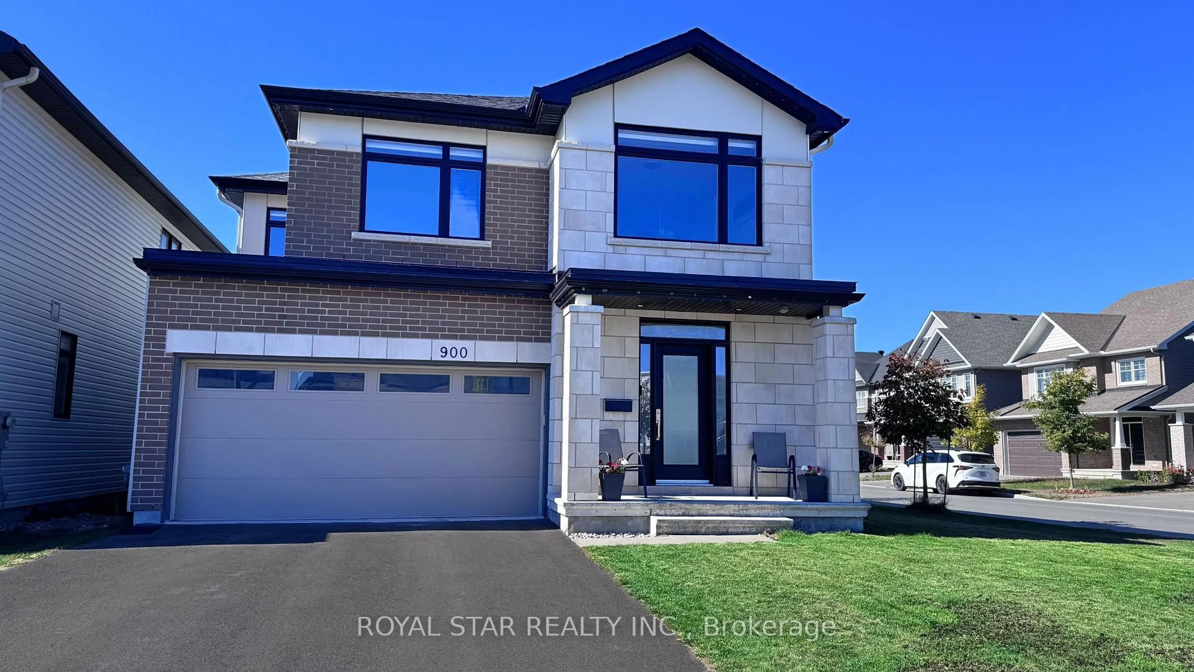Home with brick exterior material, street for 900 Embankment St, Ottawa Ontario K2S 2P4