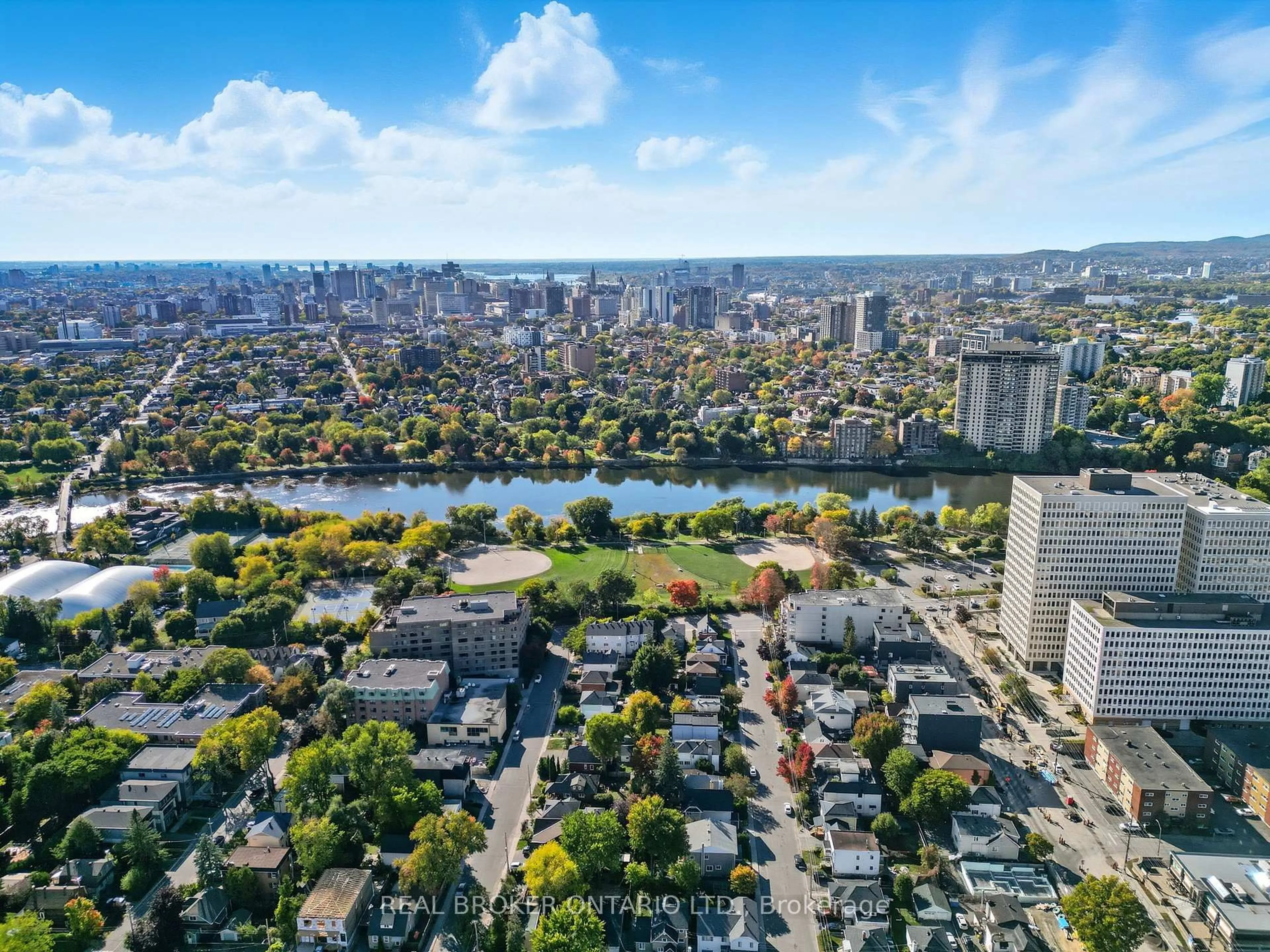 A pic from outside/outdoor area/front of a property/back of a property/a pic from drone, water/lake/river/ocean view for 158C McArthur Ave #907, Ottawa Ontario K1L 8E7