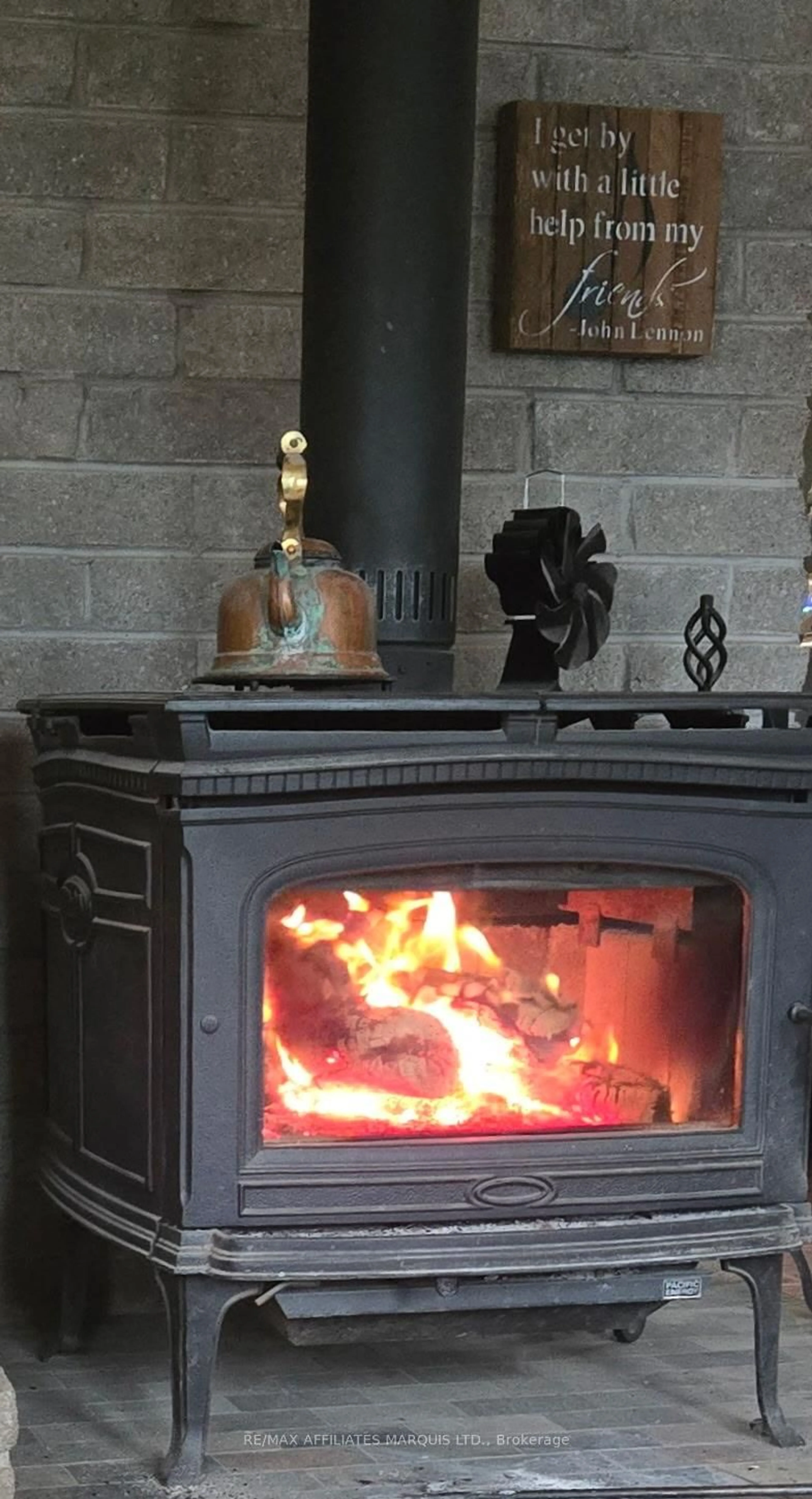 A pic of a room for 15690 Dixon Rd, South Stormont Ontario K0C 1R0