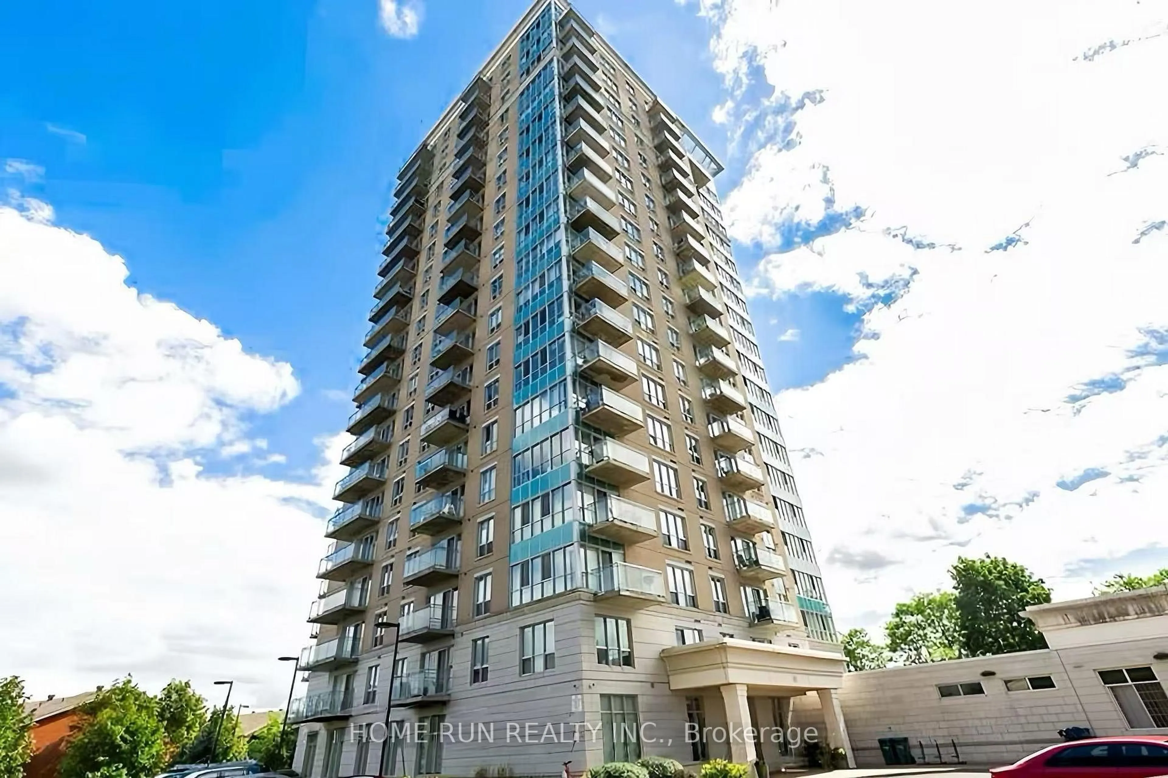 Unknown for 90 Landry St #801, Ottawa Ontario K1L 0A9