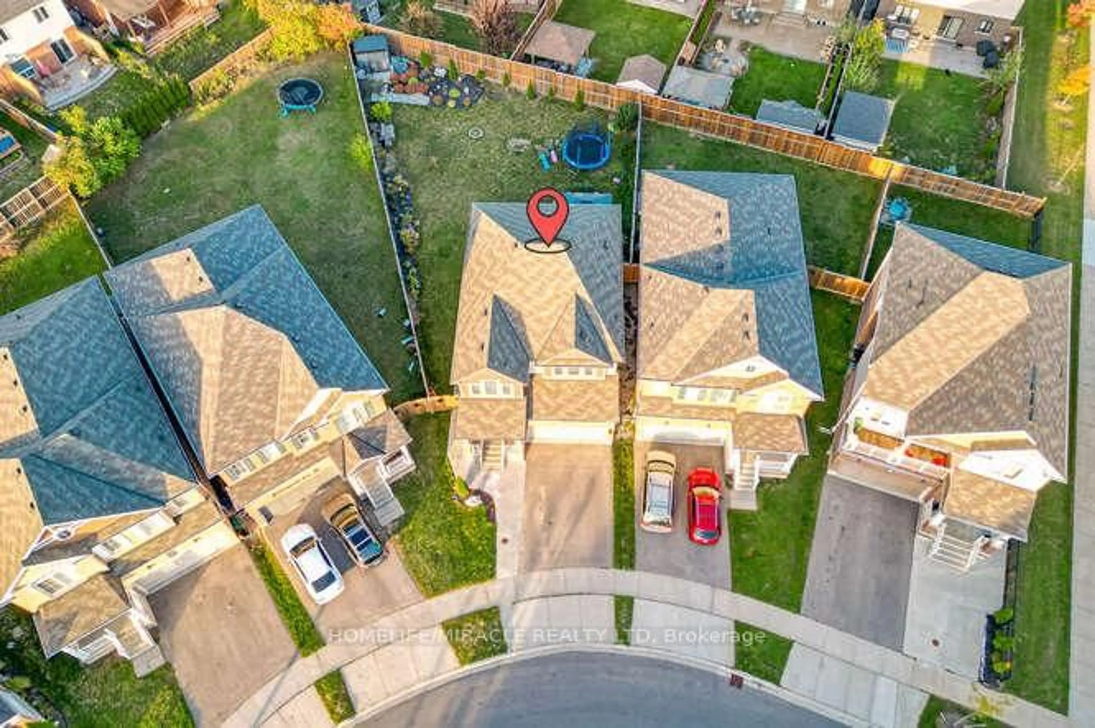 A pic from outside/outdoor area/front of a property/back of a property/a pic from drone, city buildings view from balcony for 103 Watermill St, Kitchener Ontario N2P 0H4