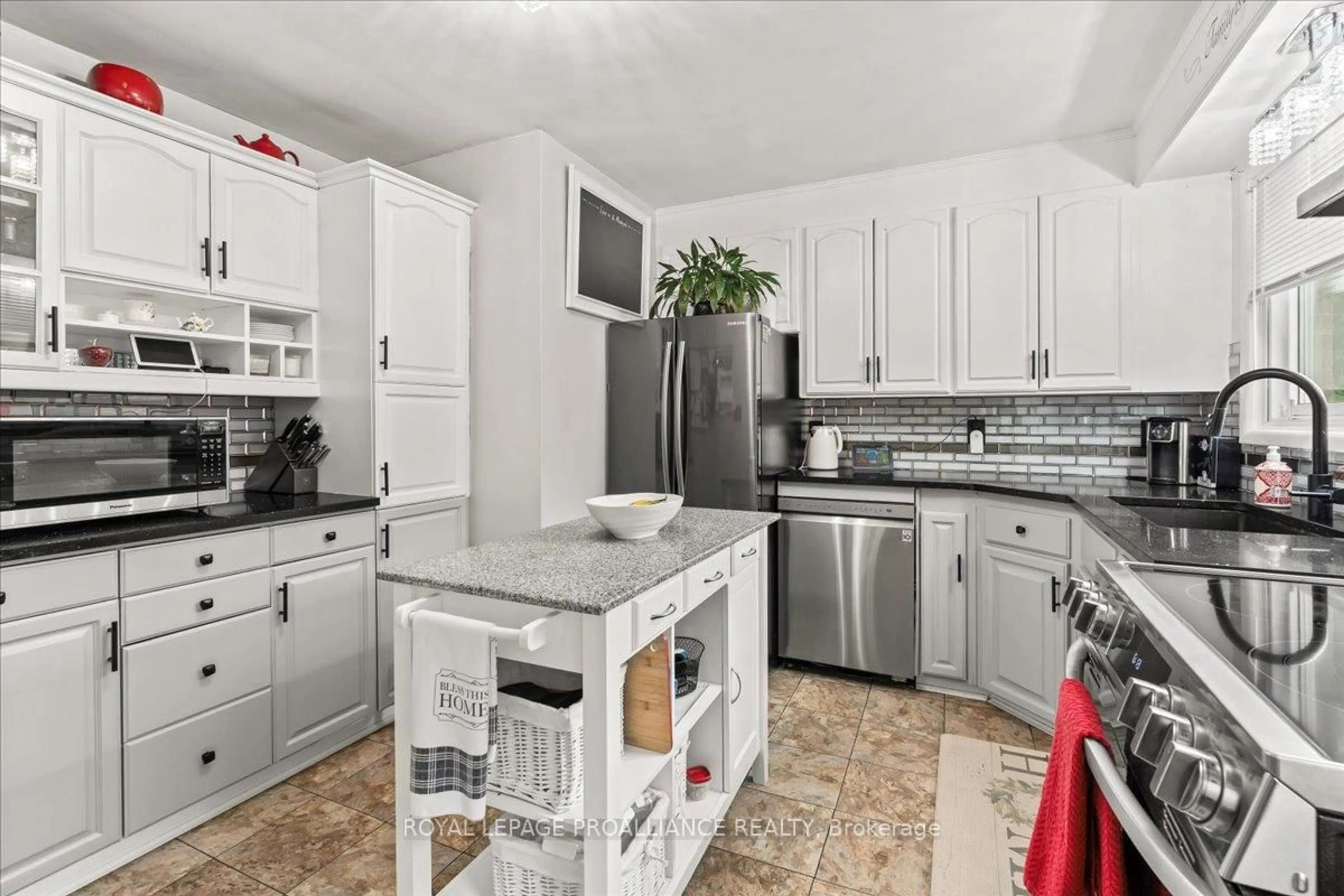 Unknown for 23 Alfred Dr, Belleville Ontario K8N 4M6