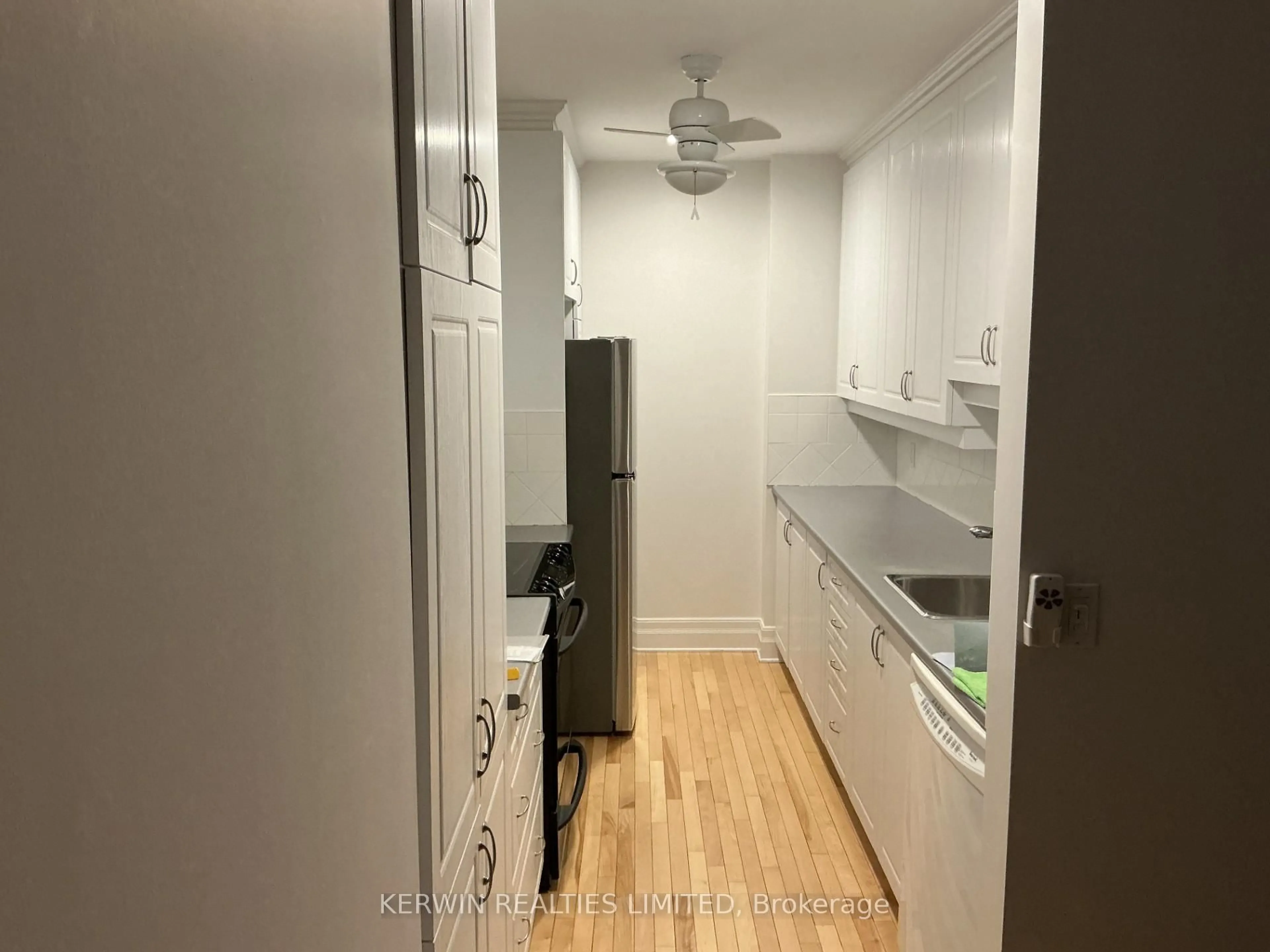 Standard kitchen, unknown for 375 Lisgar St #304, Ottawa Ontario K2P 0E3