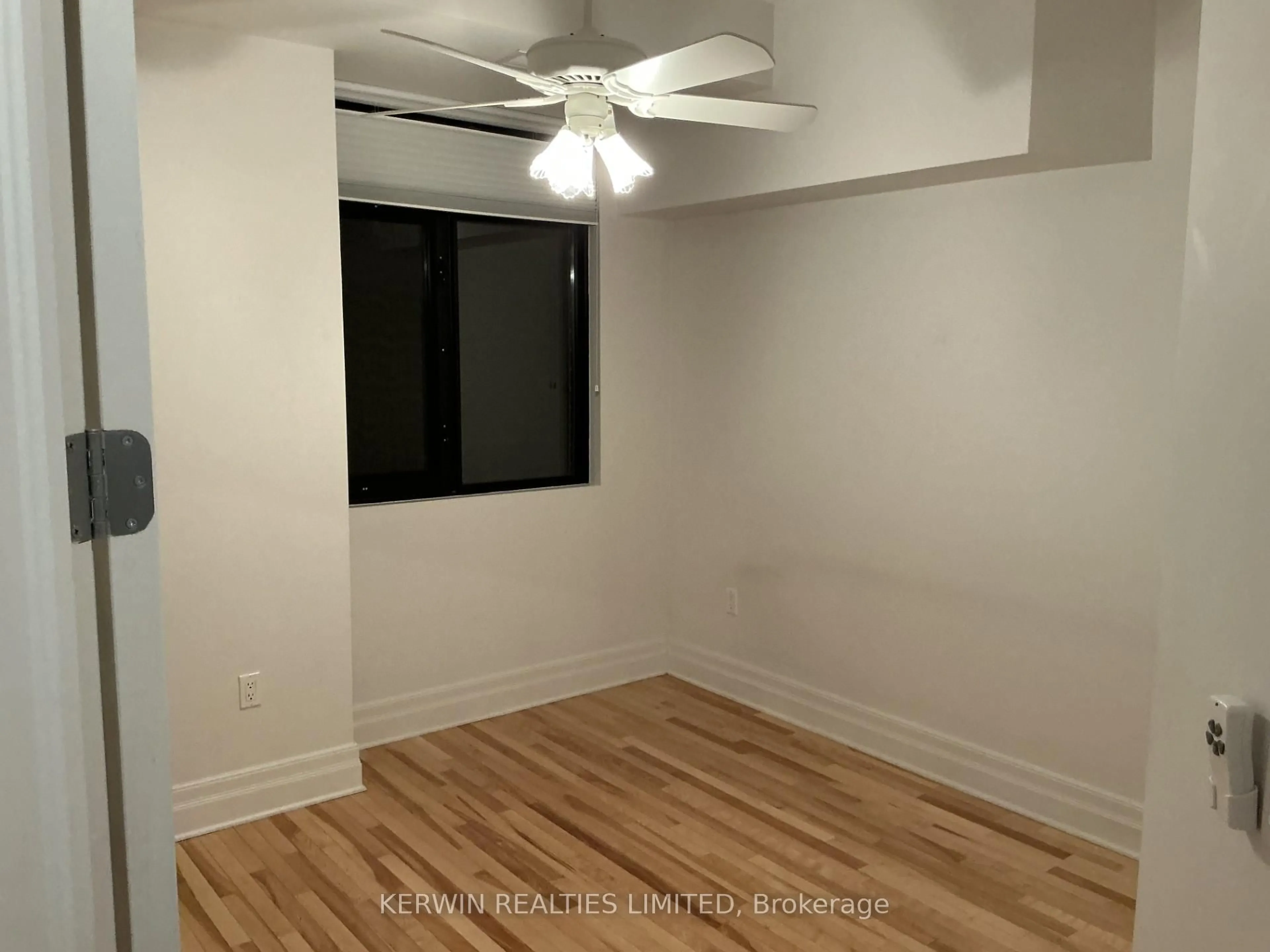 A pic of a room for 375 Lisgar St #304, Ottawa Ontario K2P 0E3