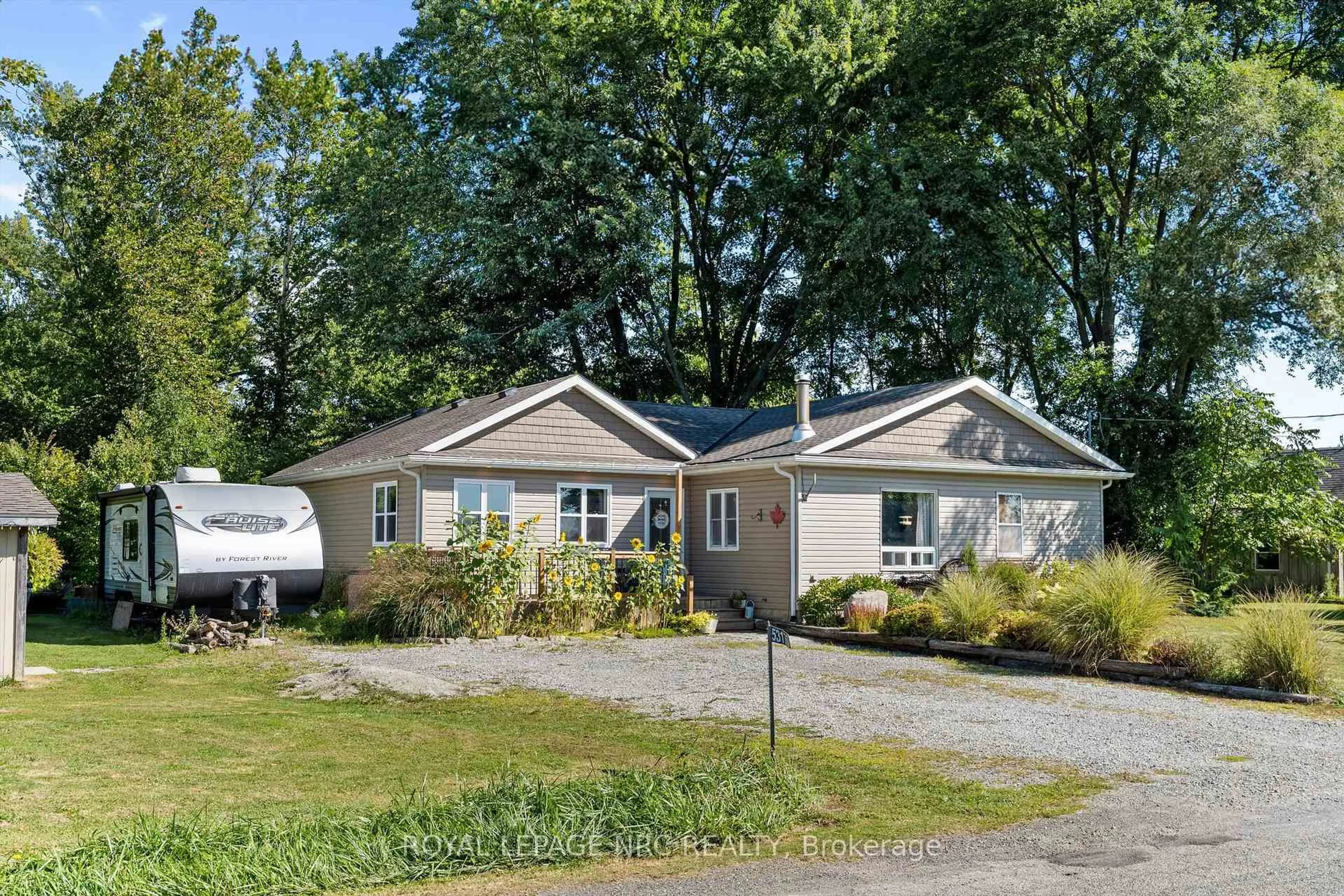 Home with vinyl exterior material, street for 53170 Willford Rd, Wainfleet Ontario L0S 1S0