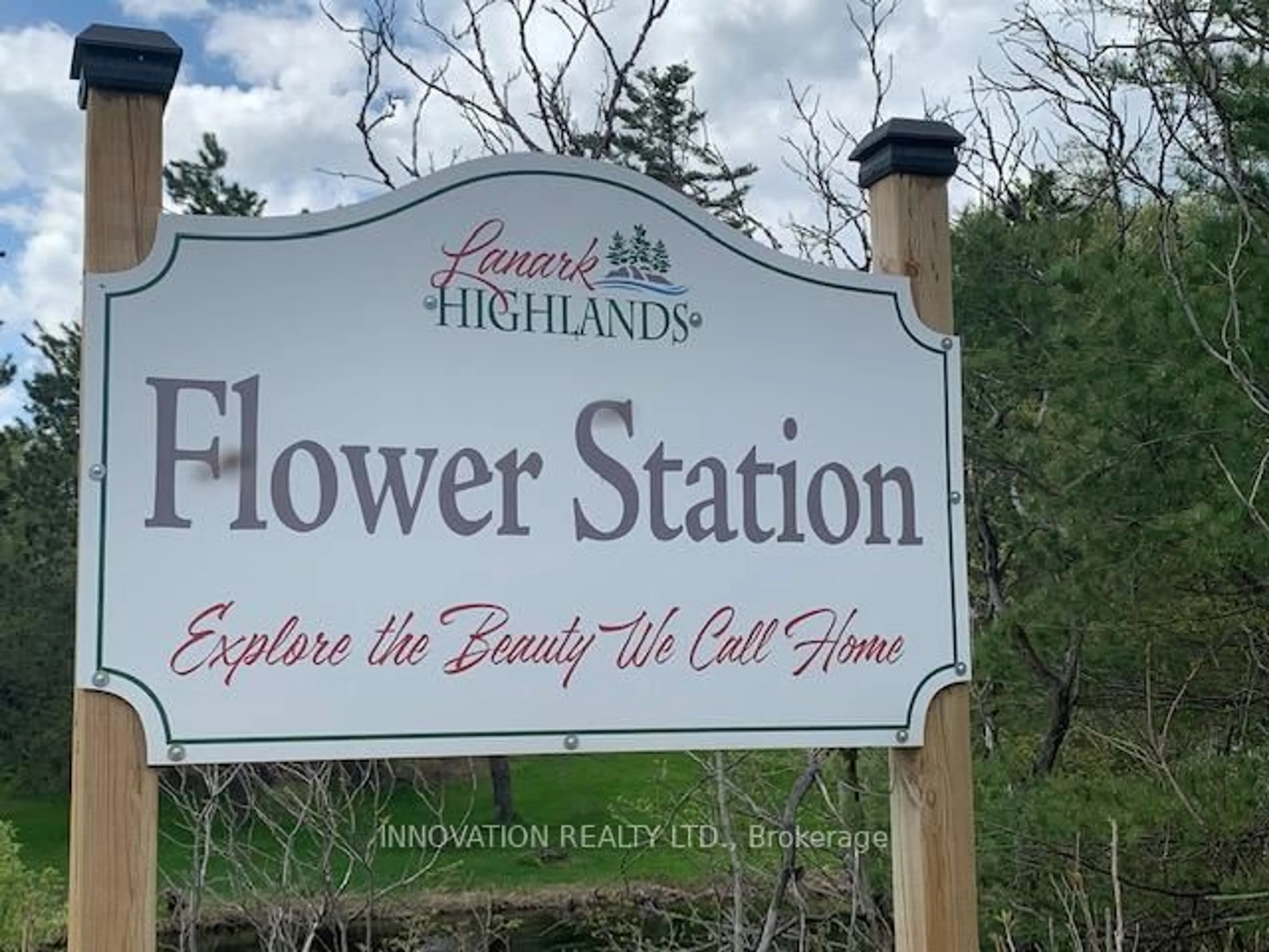 Indoor foyer for 1603 Flower Station Rd, Lanark Ontario K0G 1K0