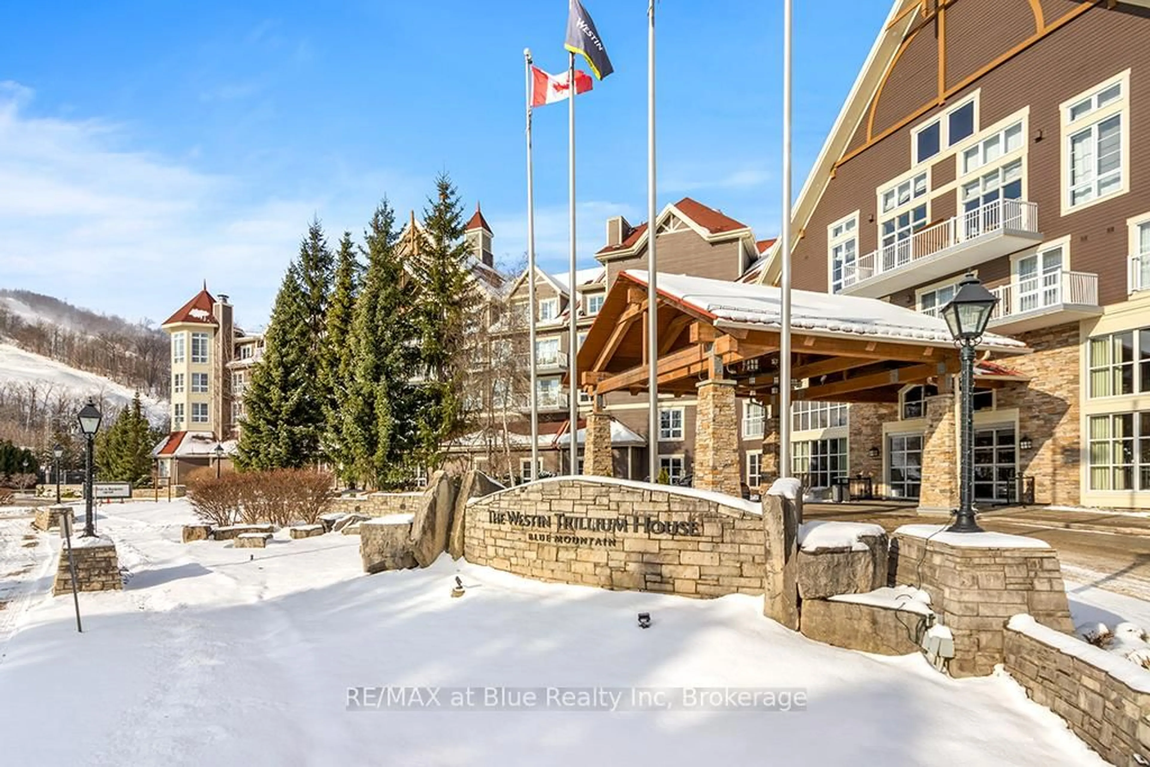 Patio, mountain view for 220 Gord Canning Dr #372, Blue Mountains Ontario L9Y 0V2